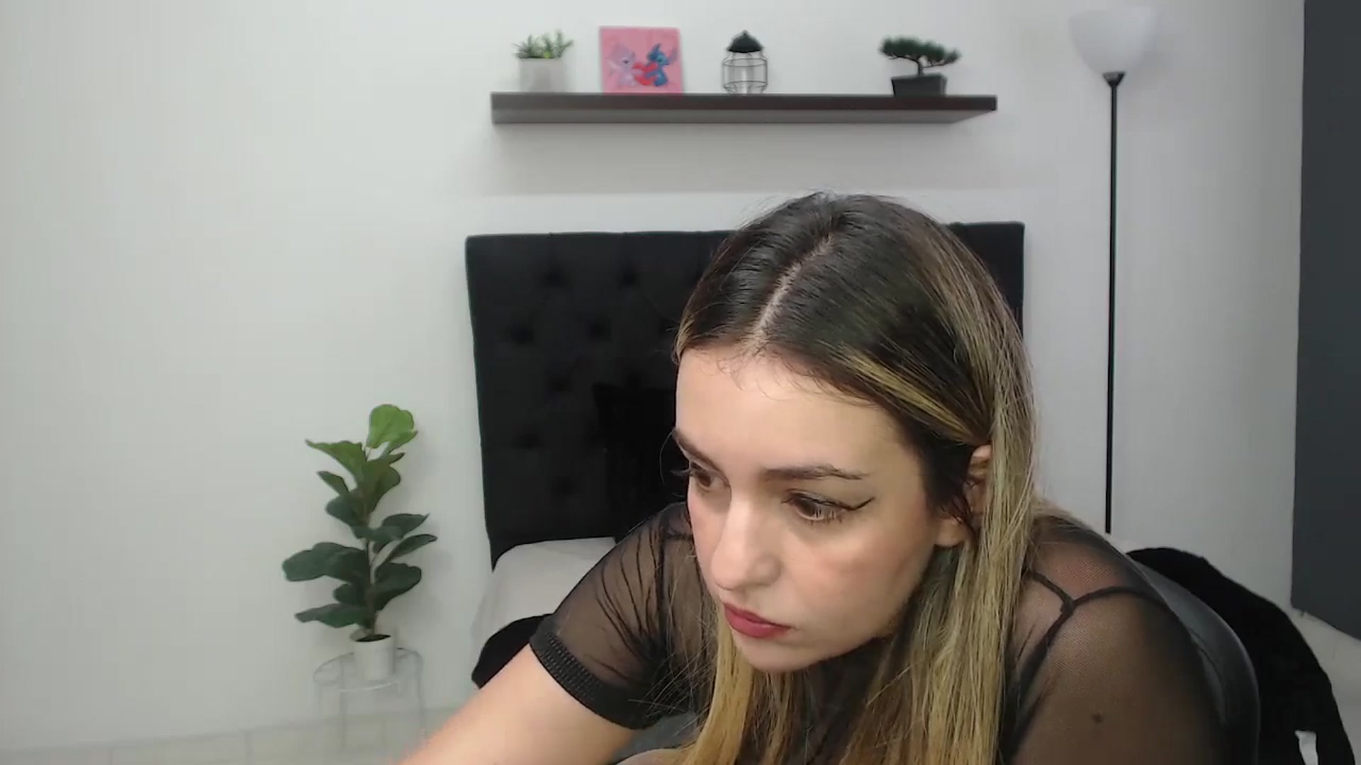 Gallery image thumbnail from CamilleDucan's myfreecams stream on, 10/22/2025, 15:45 image 14 of 20