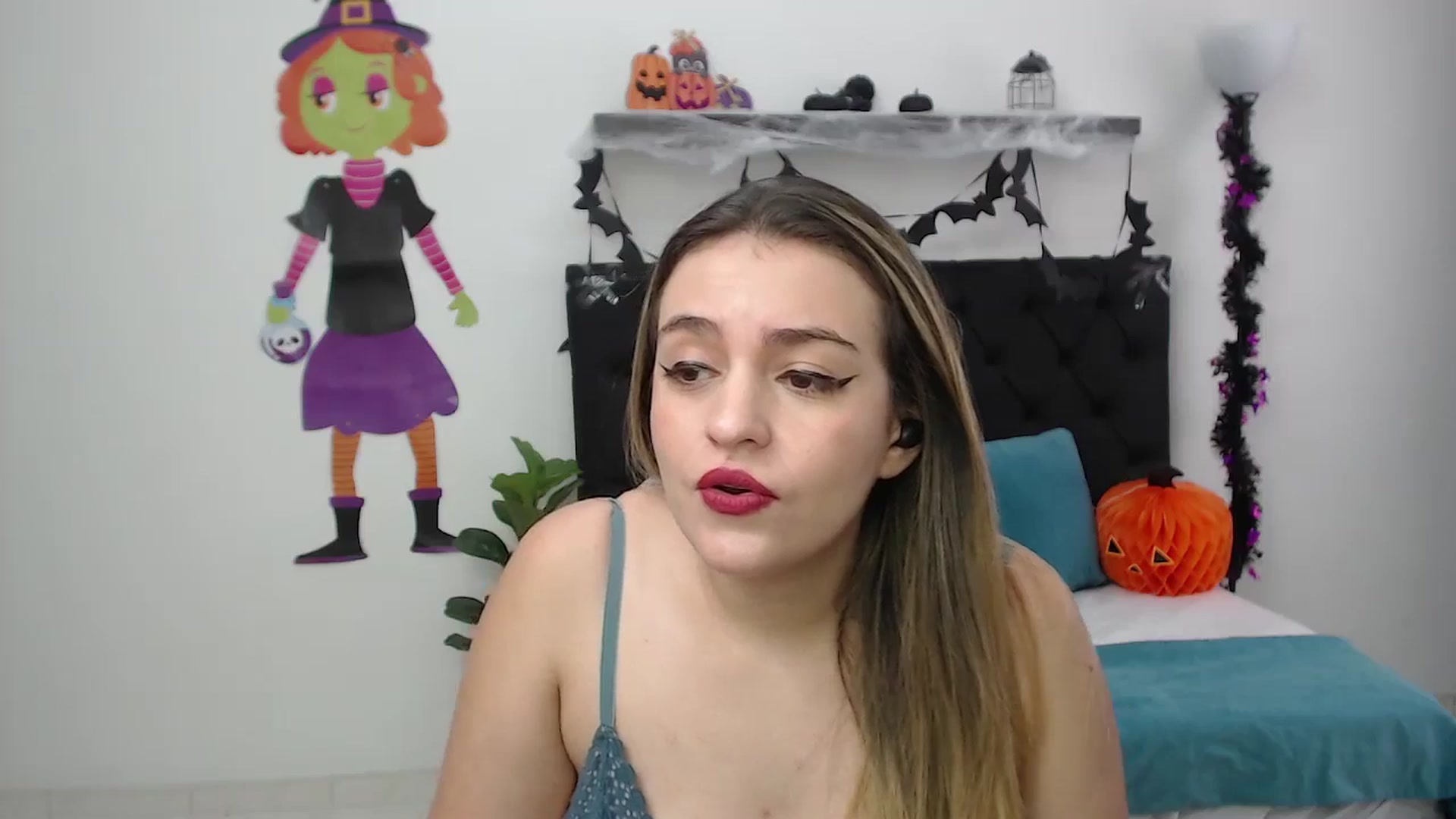 Gallery image thumbnail from CamilleDucan's myfreecams stream on, 10/29/2025, 16:27 image 7 of 20