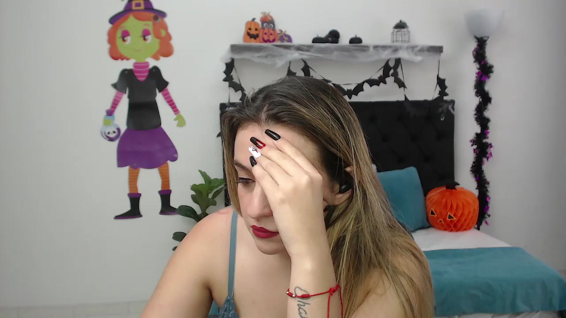 Gallery image thumbnail from CamilleDucan's myfreecams stream on, 10/29/2025, 16:27 image 18 of 20