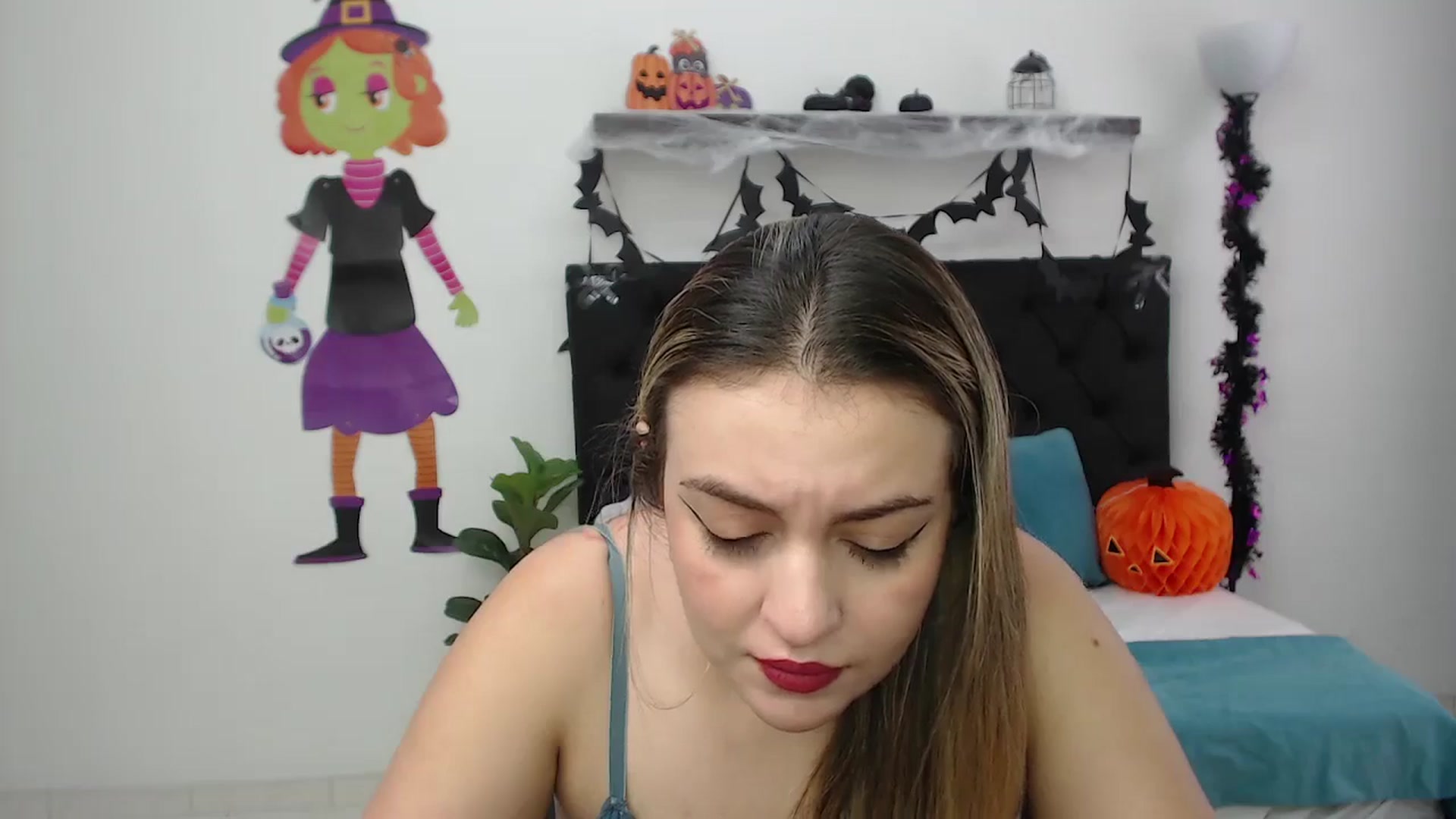 Gallery image thumbnail from CamilleDucan's myfreecams stream on, 10/29/2025, 16:27 image 3 of 20