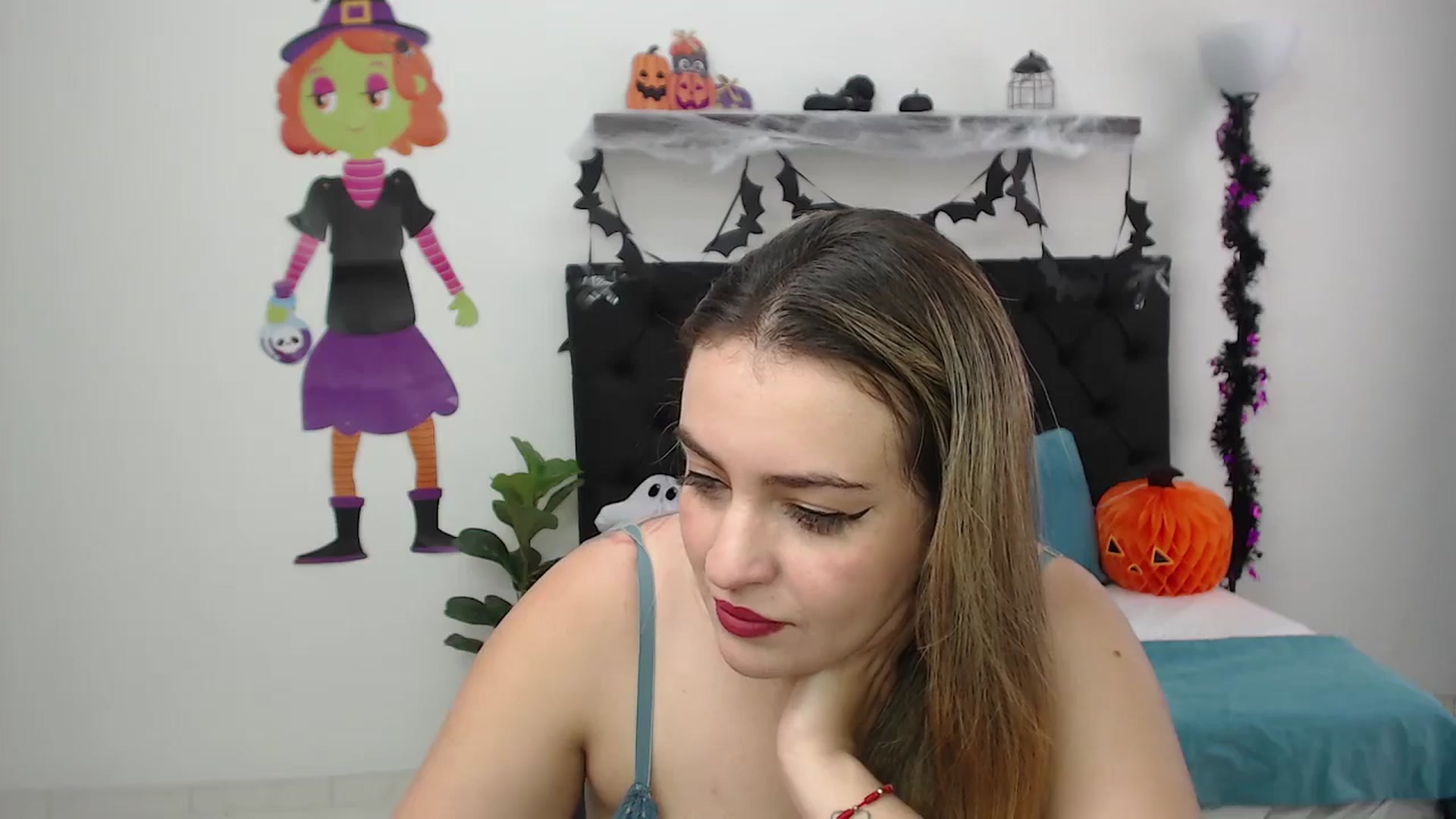 Gallery image thumbnail from CamilleDucan's myfreecams stream on, 10/29/2025, 16:27 image 4 of 20
