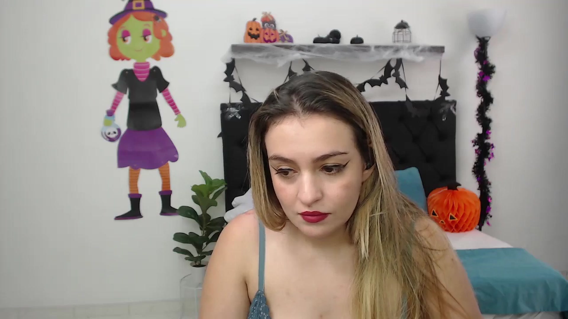 Gallery image thumbnail from CamilleDucan's myfreecams stream on, 10/29/2025, 16:27 image 19 of 20