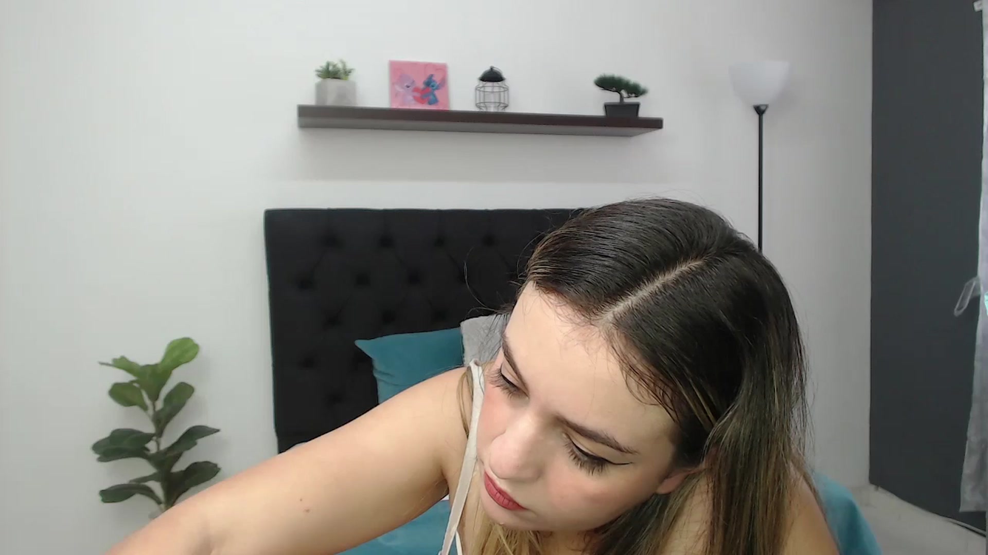 Gallery image thumbnail from CamilleDucan's myfreecams stream on, 11/12/2025, 14:50 image 19 of 20