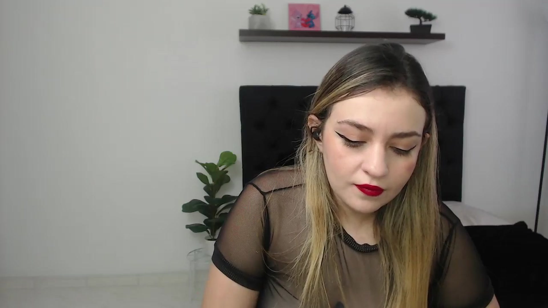 Gallery image thumbnail from CamilleDucan's myfreecams stream on, 11/20/2025, 14:00 image 7 of 20