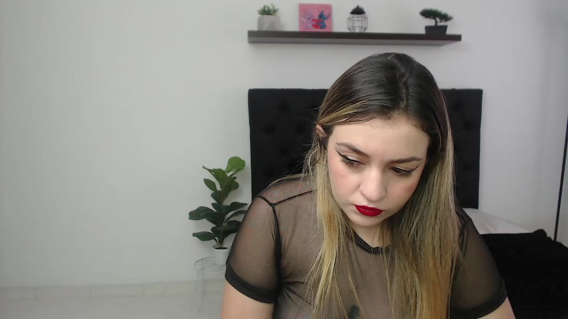 Gallery image thumbnail from CamilleDucan's myfreecams stream on, 11/20/2025, 14:00 image 12 of 20