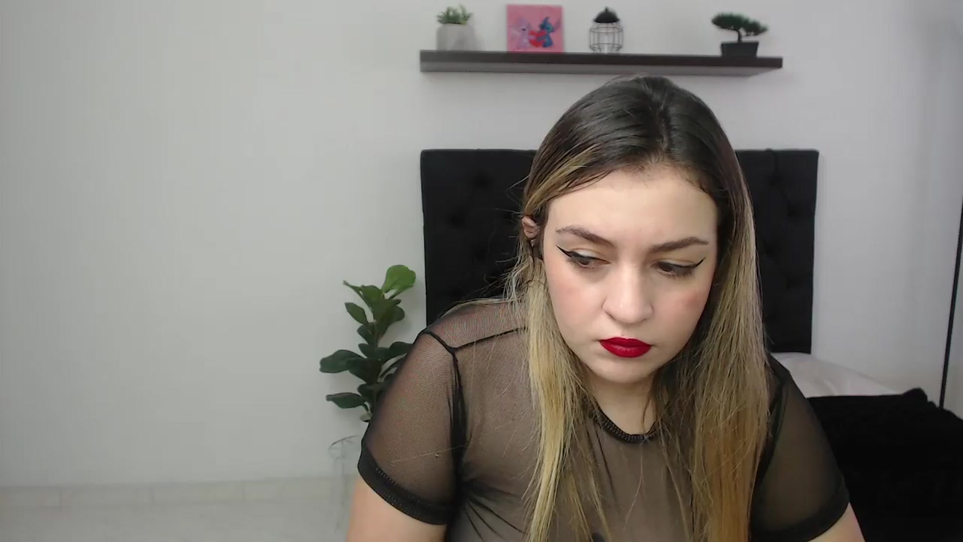 Gallery image thumbnail from CamilleDucan's myfreecams stream on, 11/20/2025, 14:00 image 15 of 20