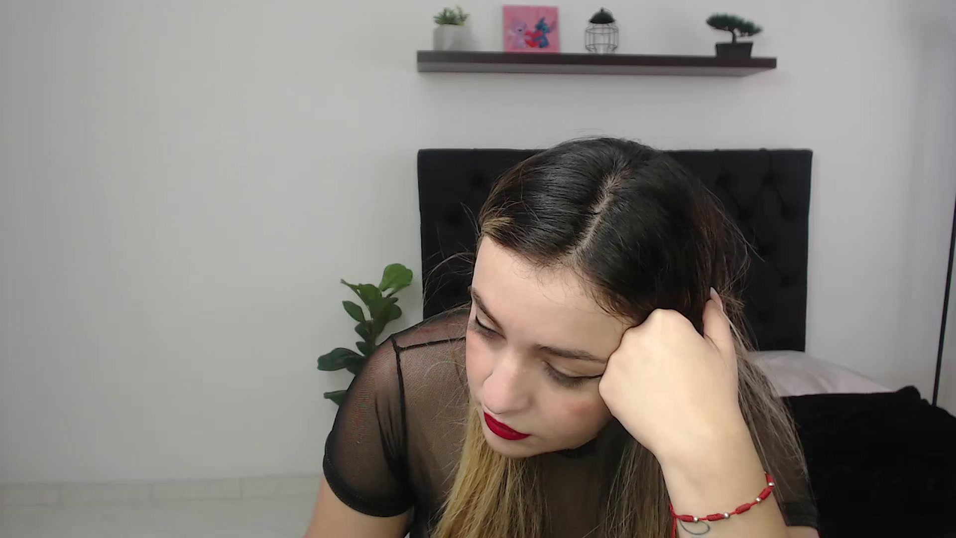 Gallery image thumbnail from CamilleDucan's myfreecams stream on, 11/20/2025, 14:26 image 14 of 20