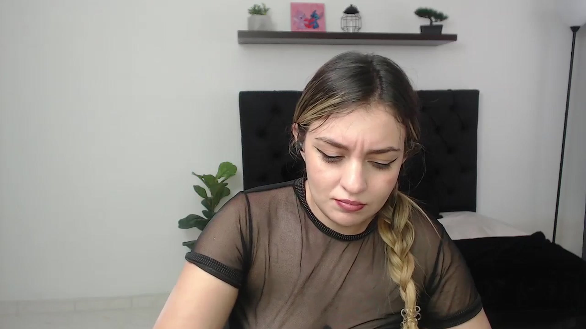 Gallery image thumbnail from CamilleDucan's myfreecams stream on, 11/20/2025, 18:36 image 6 of 20