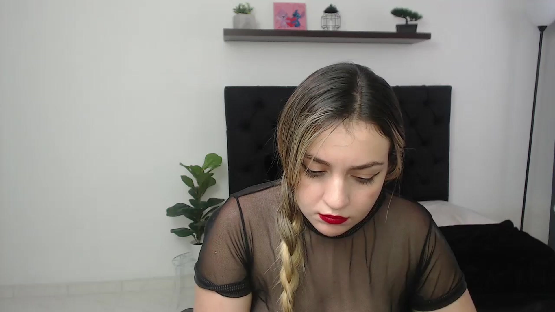 Gallery image thumbnail from CamilleDucan's myfreecams stream on, 11/20/2025, 18:58 image 8 of 20