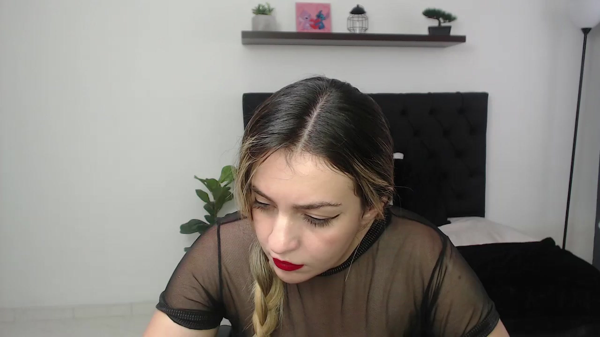 Gallery image thumbnail from CamilleDucan's myfreecams stream on, 11/20/2025, 18:58 image 7 of 20