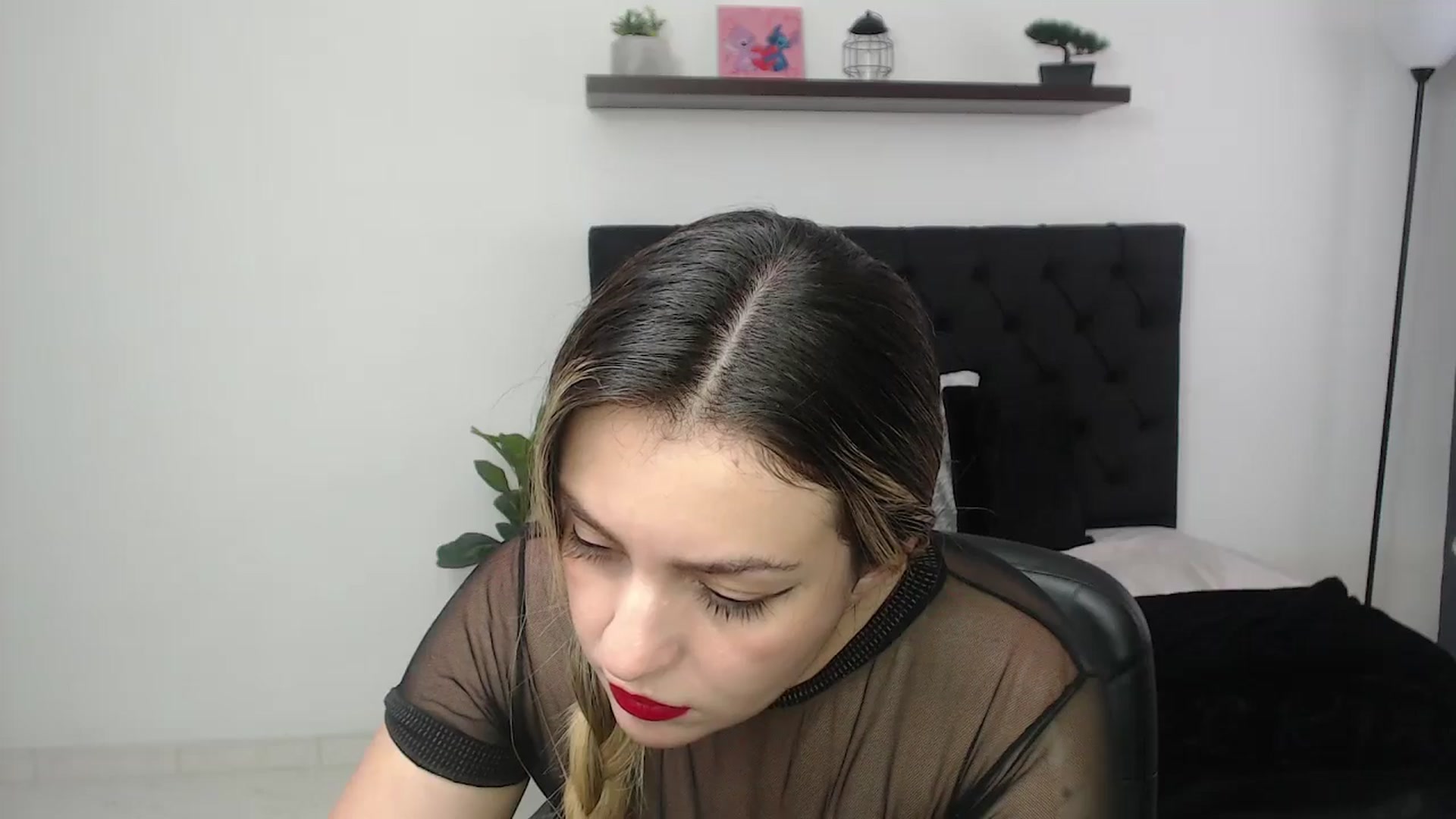 Gallery image thumbnail from CamilleDucan's myfreecams stream on, 11/20/2025, 18:58 image 2 of 20