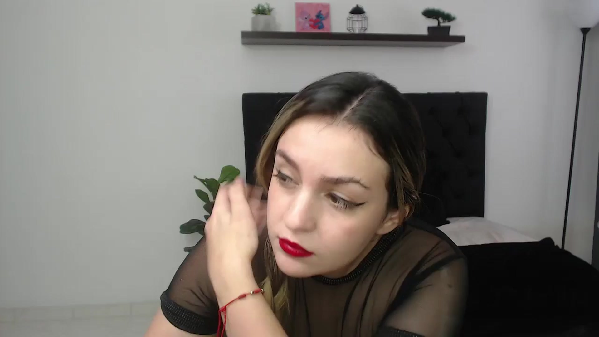 Gallery image thumbnail from CamilleDucan's myfreecams stream on, 11/20/2025, 18:58 image 1 of 20