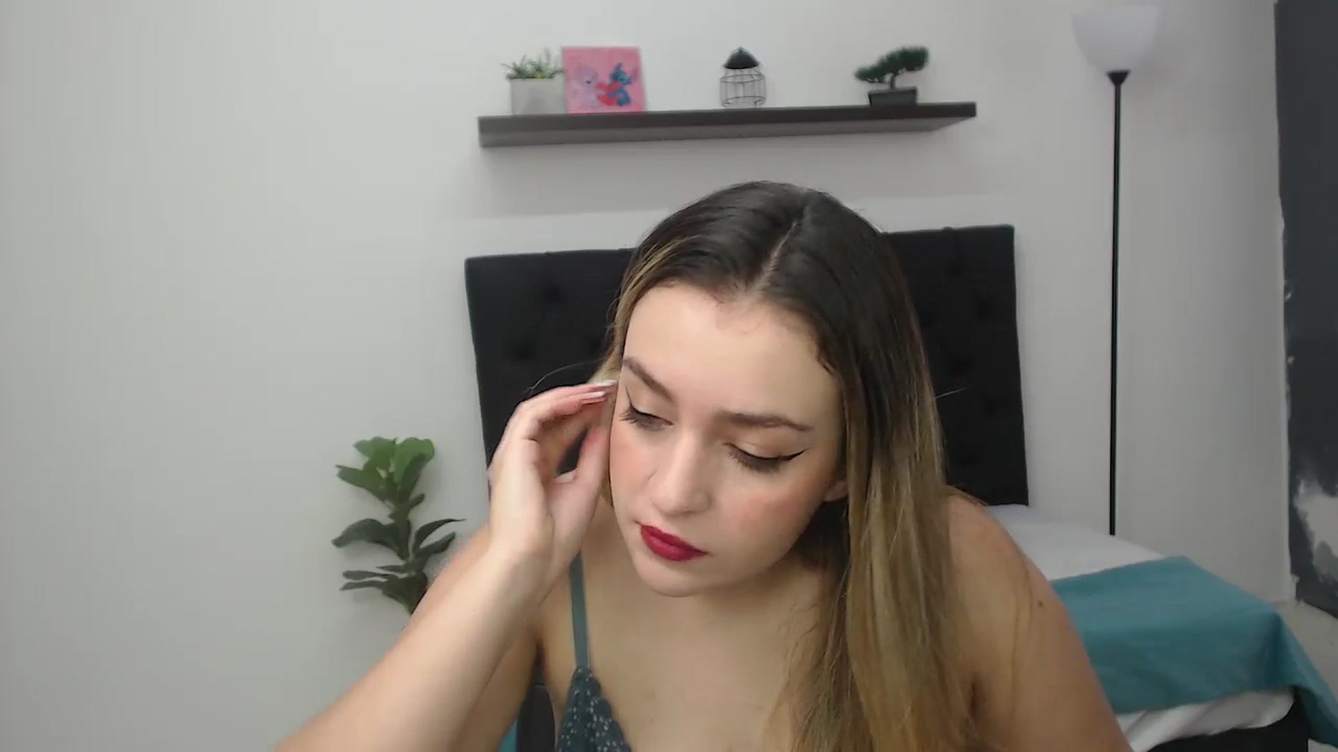 Gallery image thumbnail from CamilleDucan's myfreecams stream on, 11/24/2025, 14:02 image 6 of 20