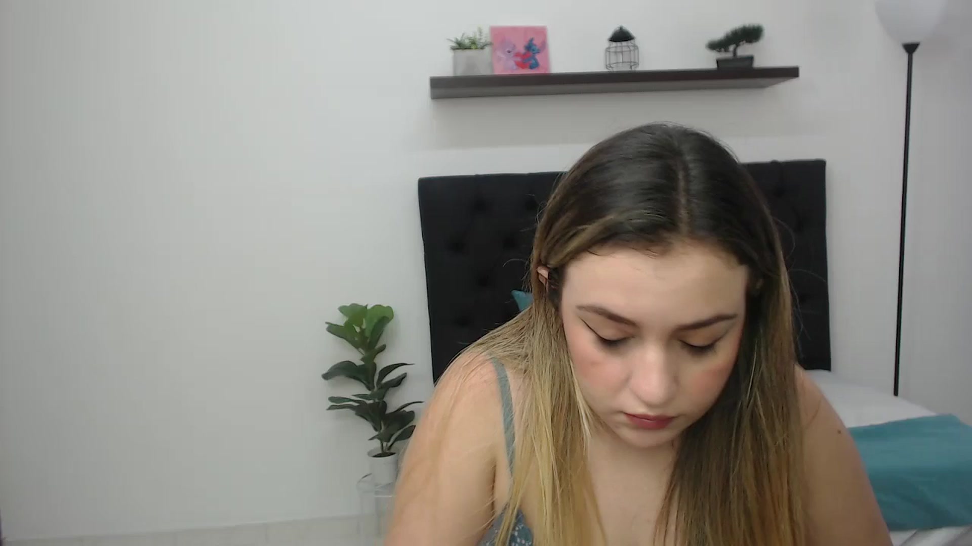 Gallery image thumbnail from CamilleDucan's myfreecams stream on, 11/24/2025, 14:58 image 18 of 20