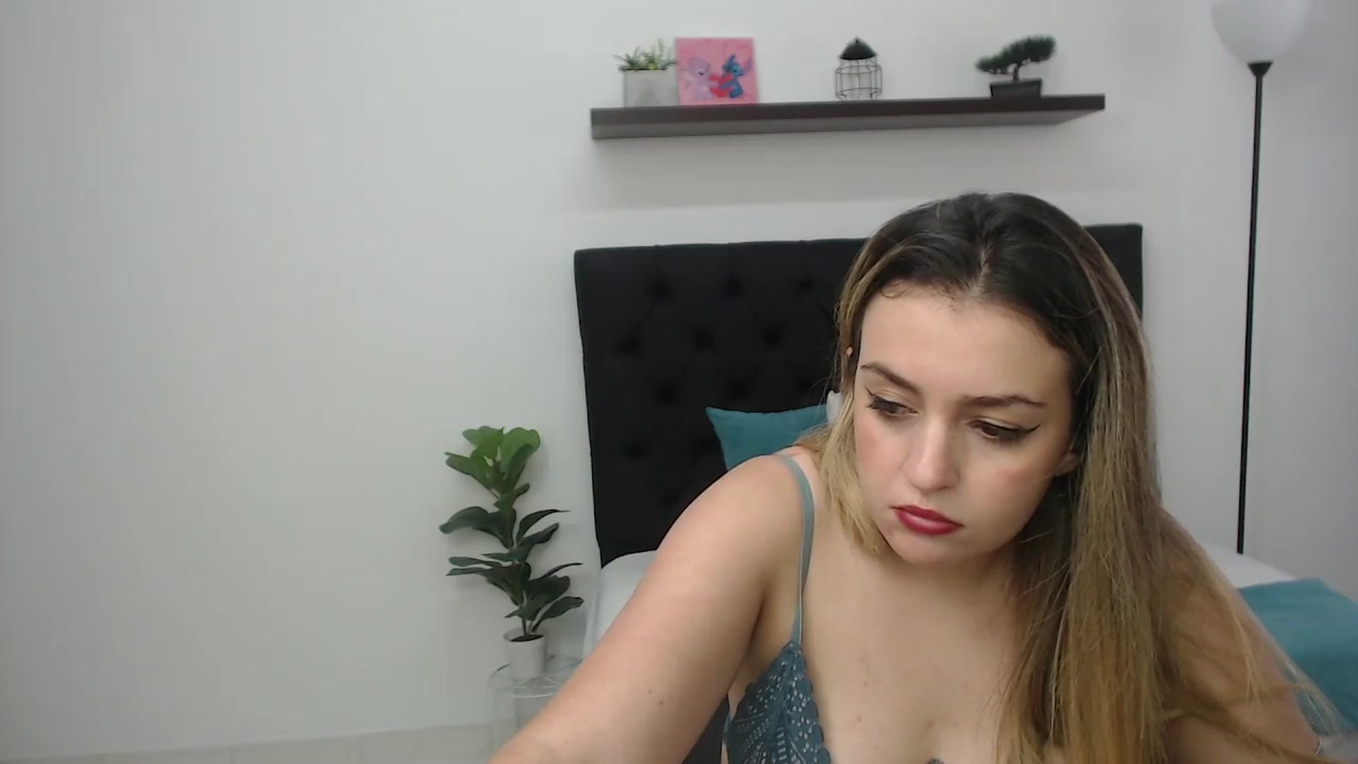 Gallery image thumbnail from CamilleDucan's myfreecams stream on, 11/24/2025, 18:05 image 19 of 20