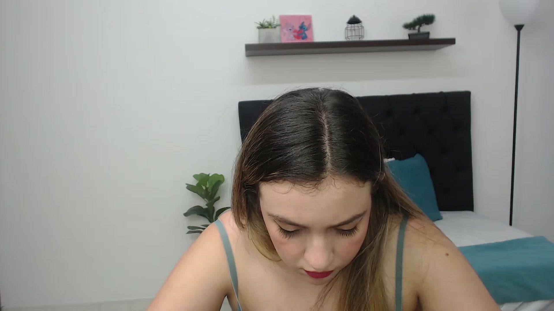 Gallery image thumbnail from CamilleDucan's myfreecams stream on, 11/24/2025, 18:05 image 2 of 20