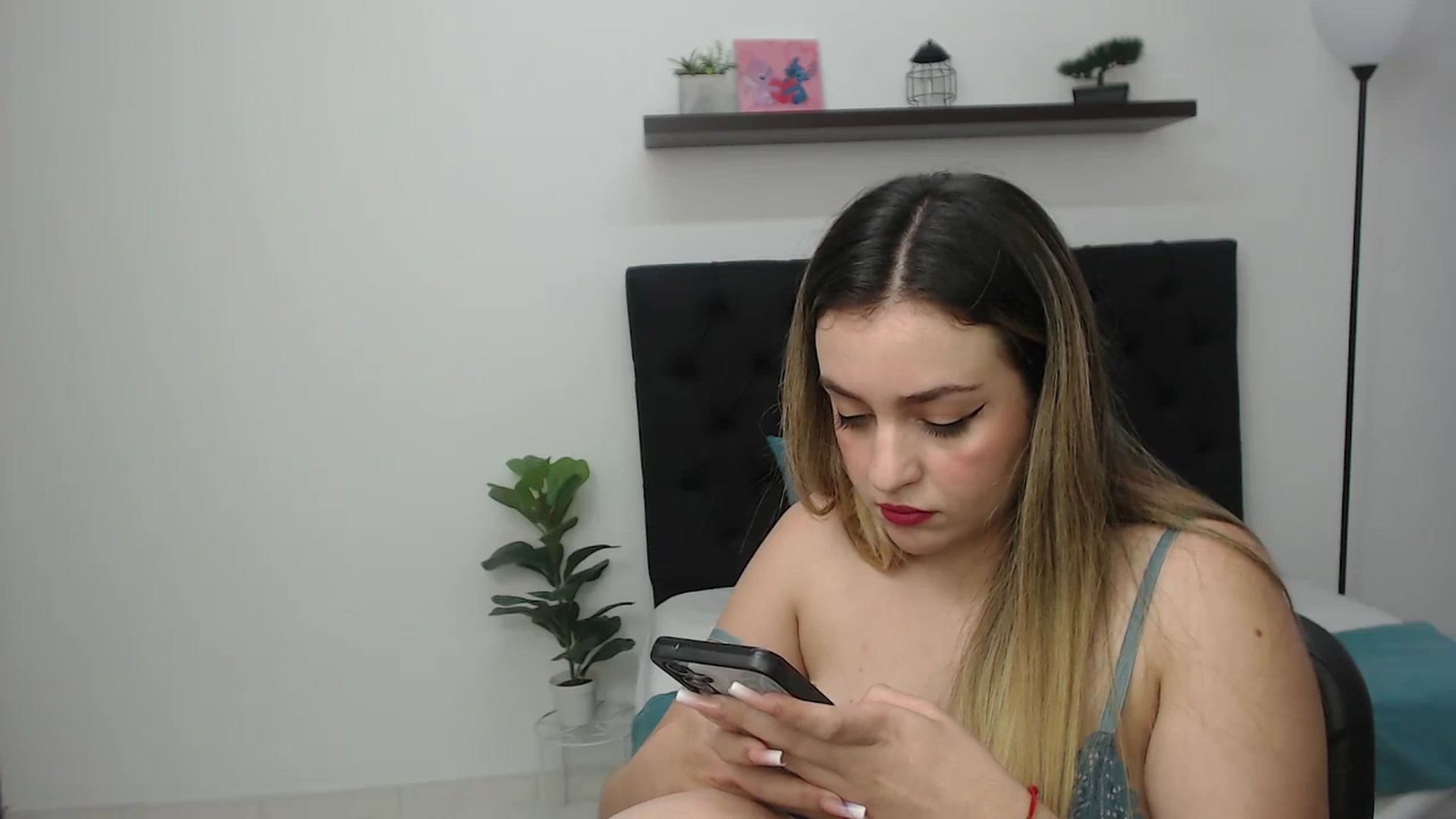 Gallery image thumbnail from CamilleDucan's myfreecams stream on, 11/24/2025, 18:05 image 3 of 20