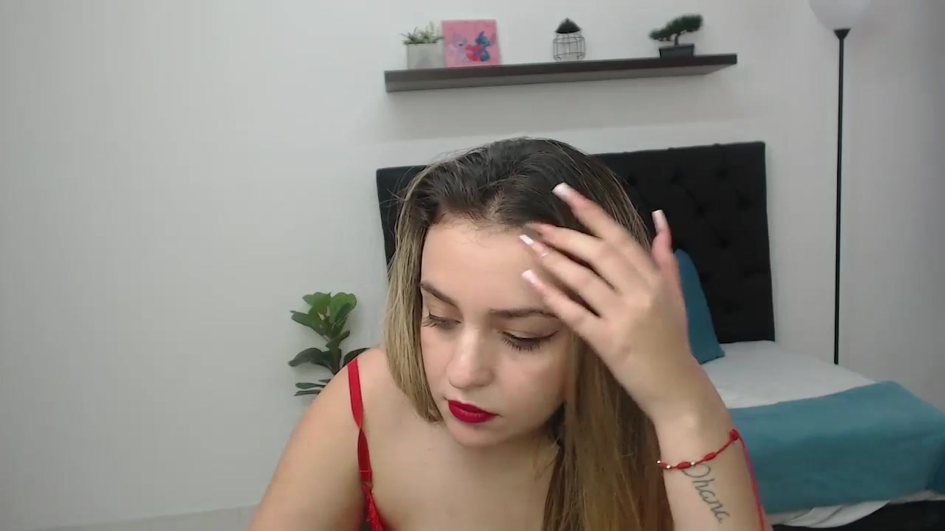 Gallery image thumbnail from CamilleDucan's myfreecams stream on, 11/26/2025, 18:17 image 9 of 20