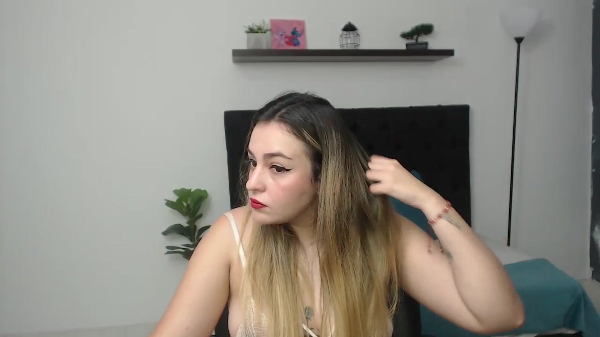 Gallery image thumbnail from CamilleDucan's myfreecams stream on, 11/27/2025, 14:26 image 19 of 20