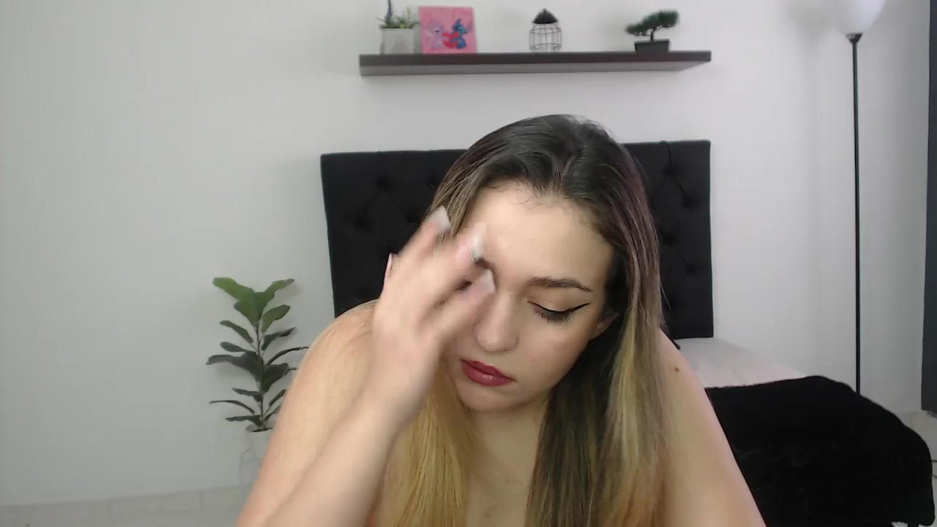 Gallery image thumbnail from CamilleDucan's myfreecams stream on, 12/01/2025, 15:51 image 11 of 20