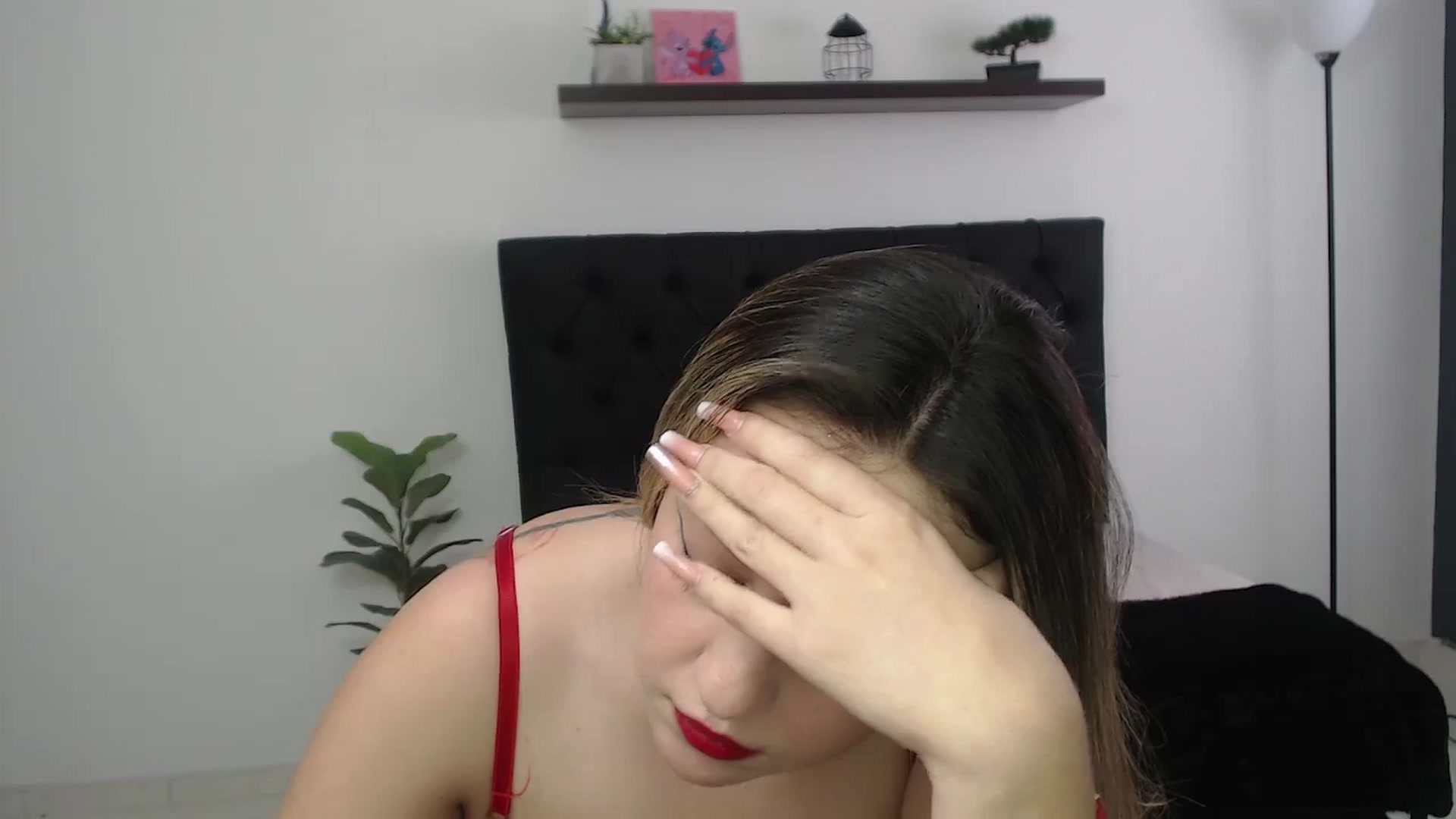 Gallery image thumbnail from CamilleDucan's myfreecams stream on, 12/01/2025, 15:51 image 12 of 20
