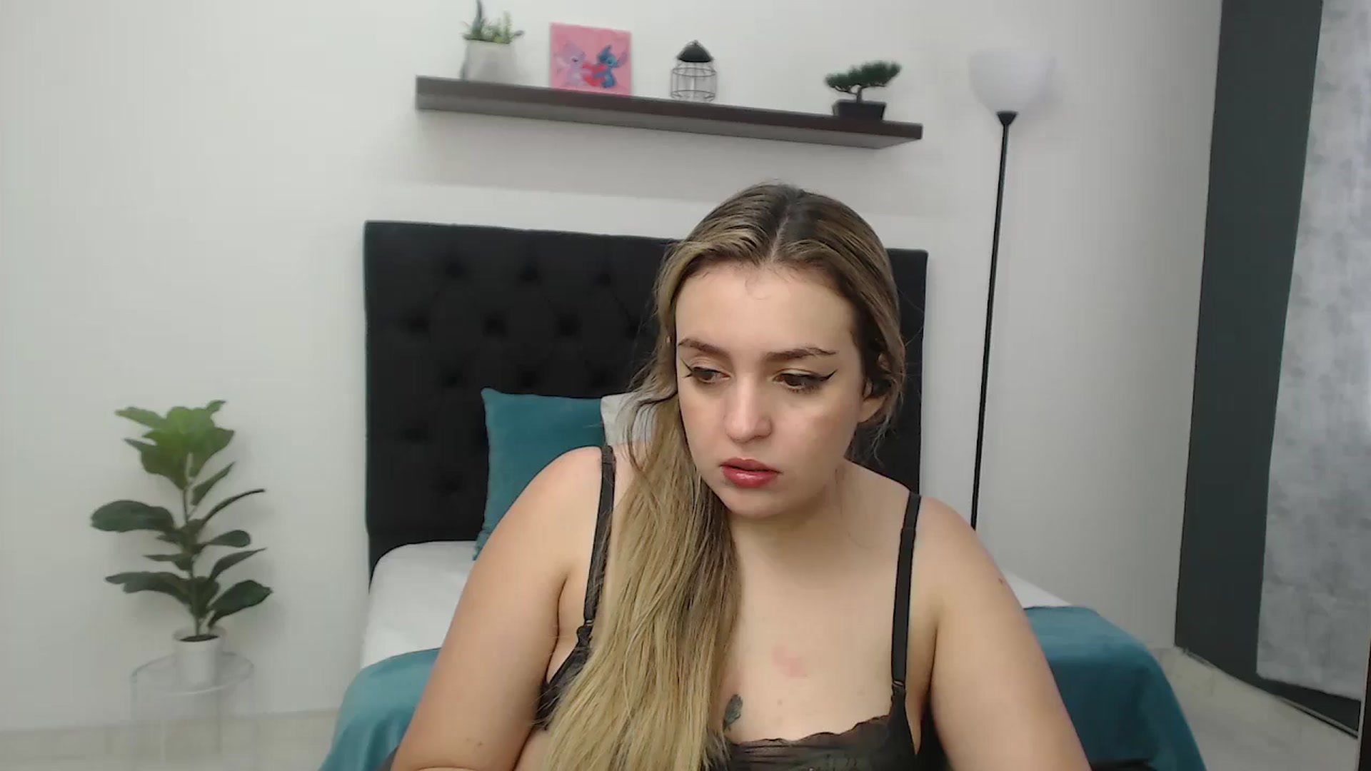 Gallery image thumbnail from CamilleDucan's myfreecams stream on, 01/07/2026, 15:52 image 13 of 20