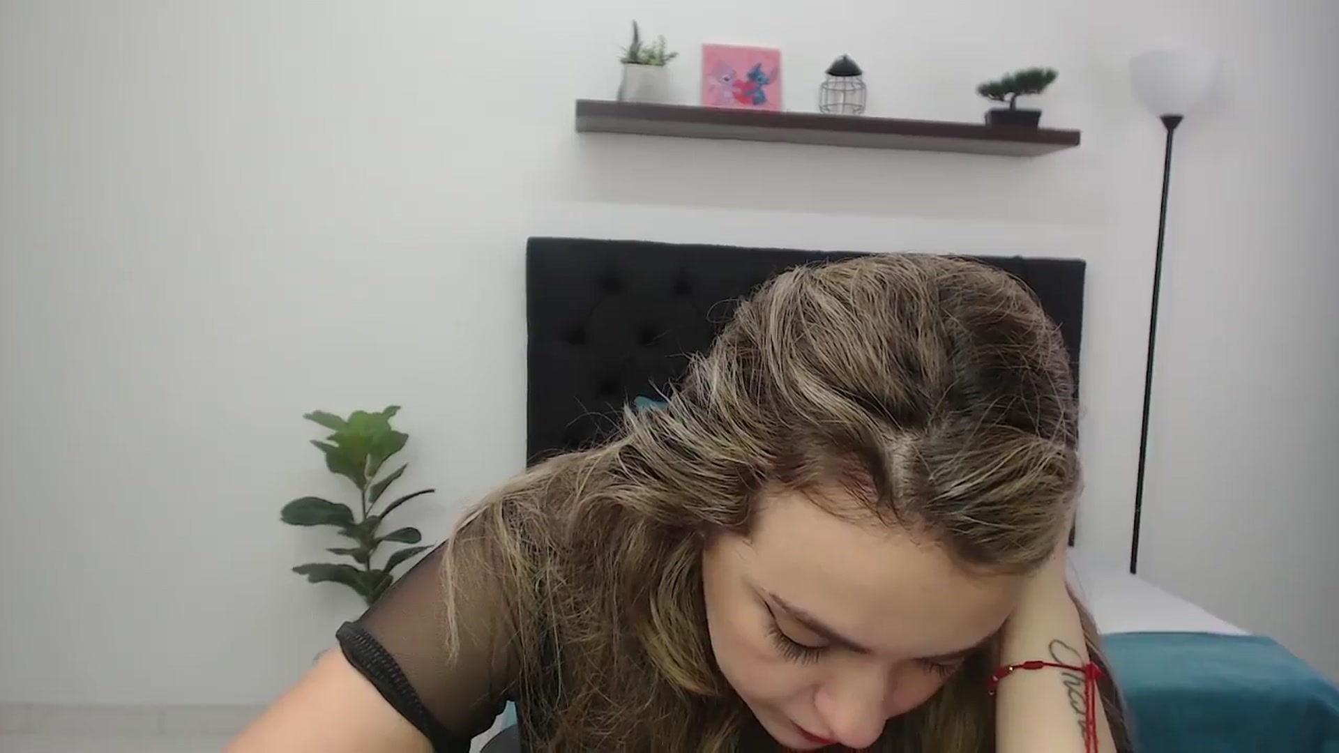 Gallery image thumbnail from CamilleDucan's myfreecams stream on, 01/09/2026, 14:43 image 8 of 20