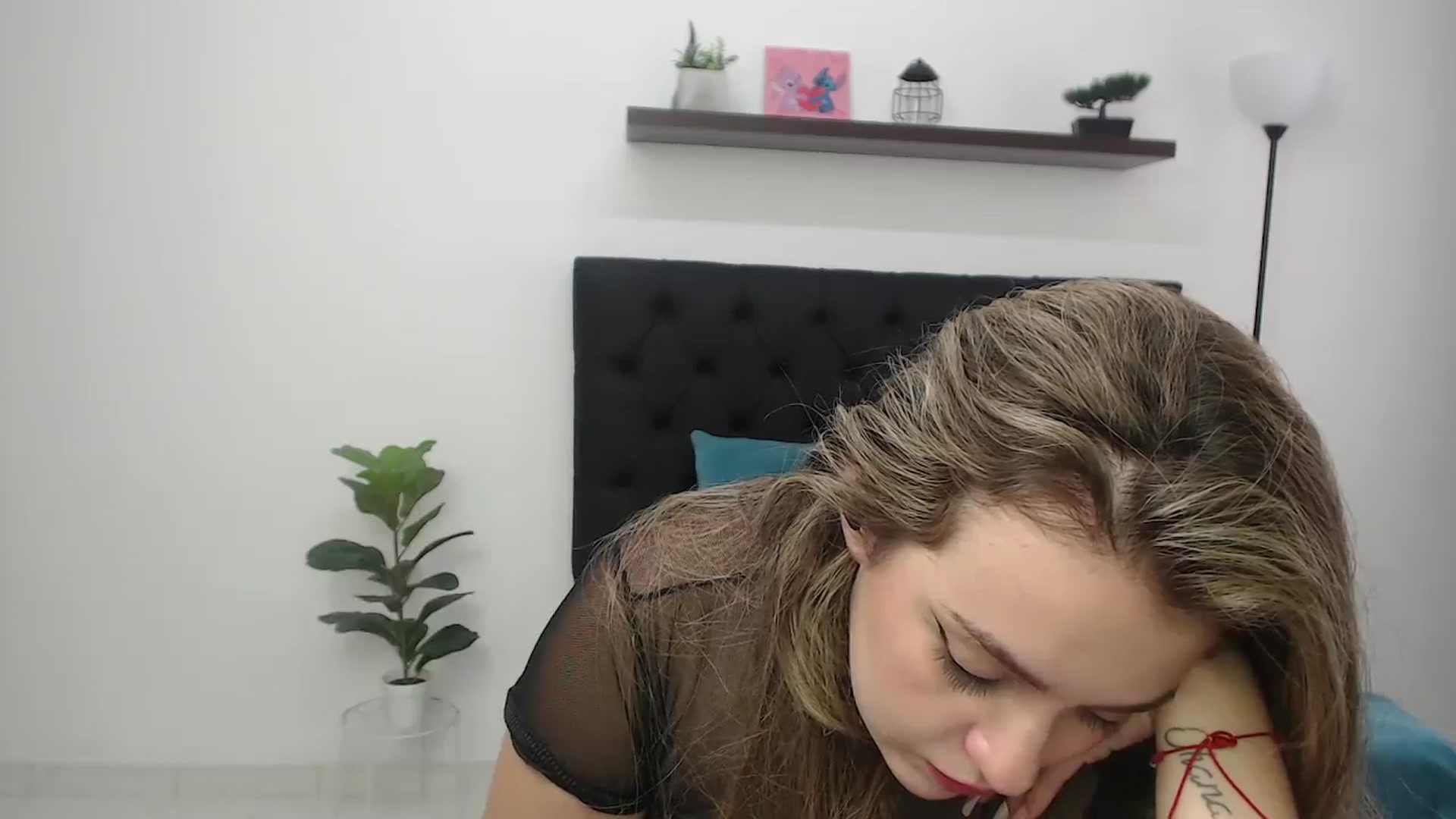 Gallery image thumbnail from CamilleDucan's myfreecams stream on, 01/09/2026, 14:43 image 11 of 20