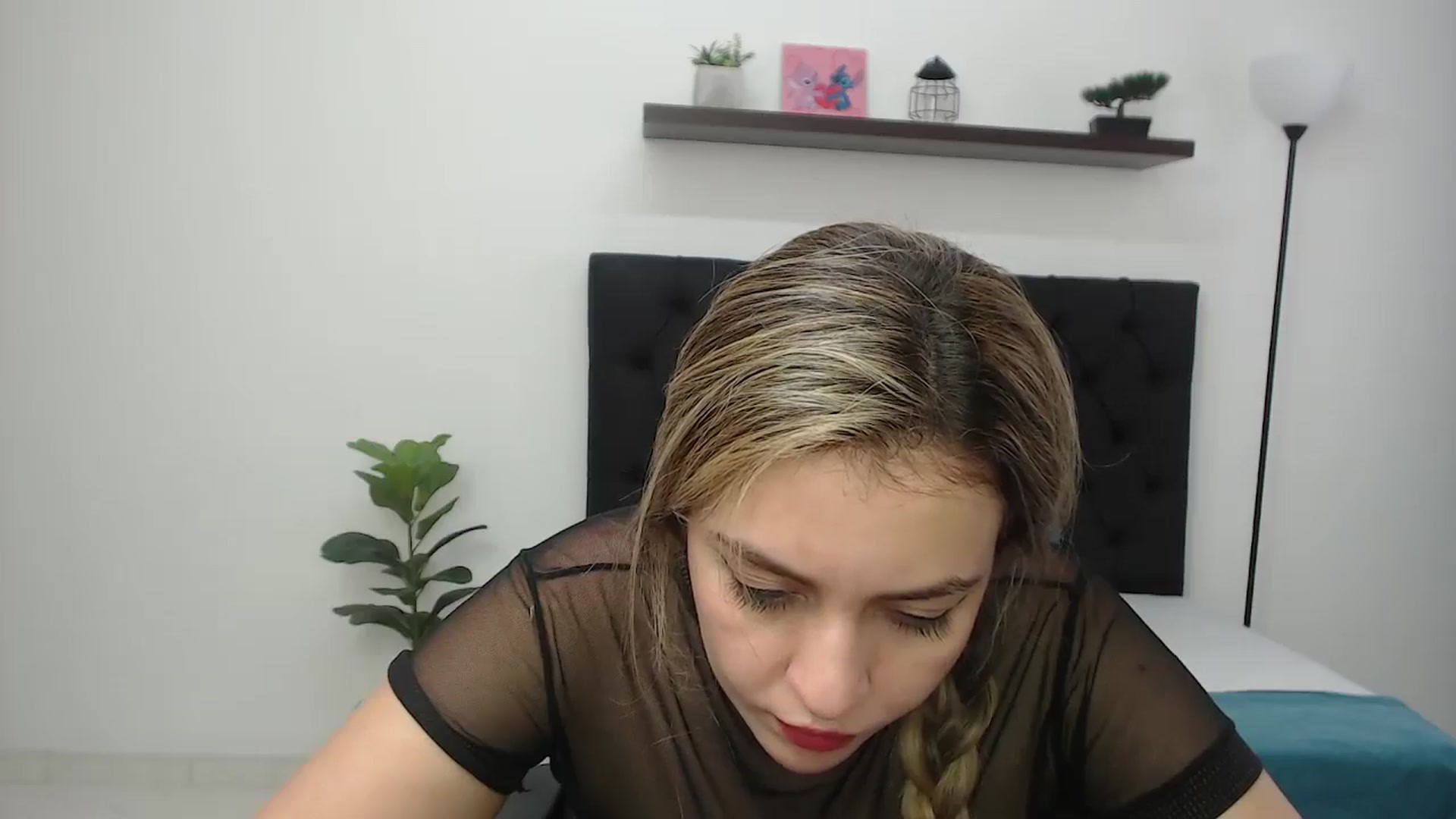 Gallery image thumbnail from CamilleDucan's myfreecams stream on, 01/09/2026, 17:10 image 8 of 20