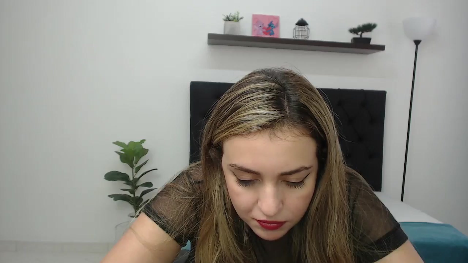 Gallery image thumbnail from CamilleDucan's myfreecams stream on, 01/09/2026, 19:00 image 2 of 20