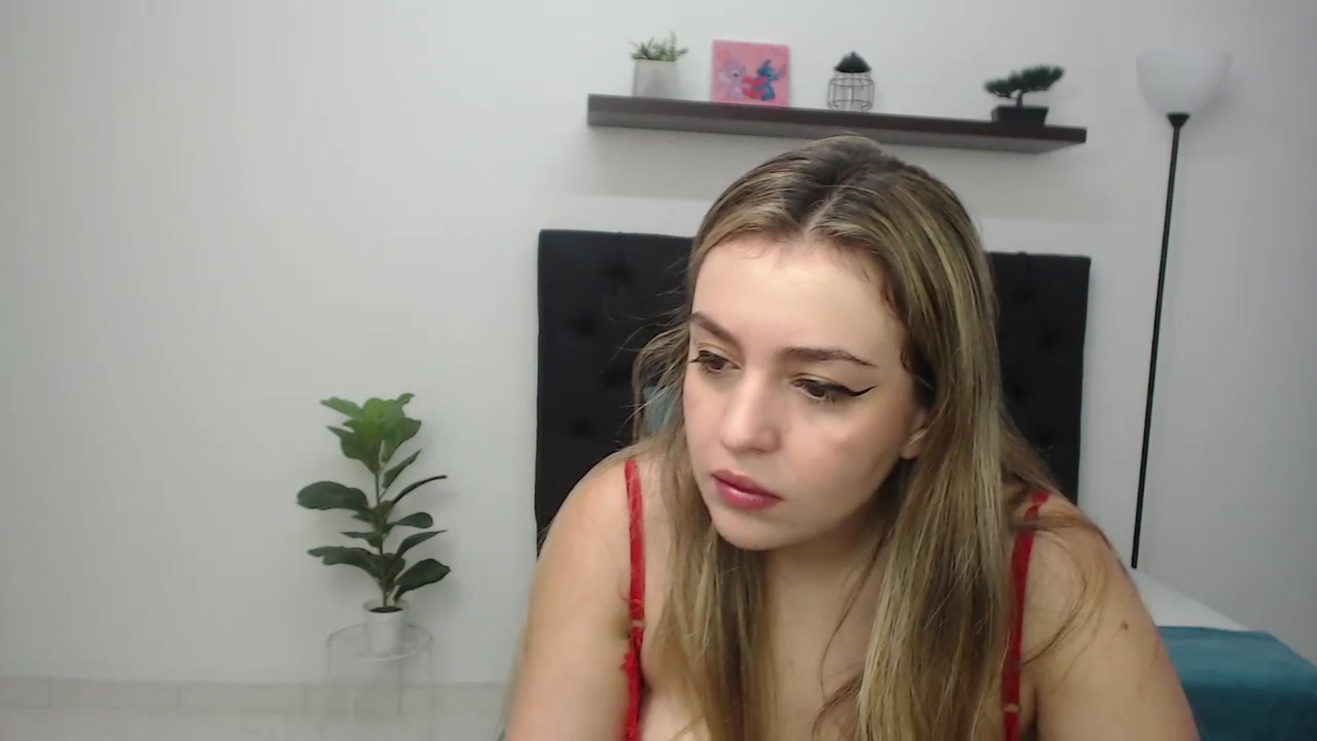 Gallery image thumbnail from CamilleDucan's myfreecams stream on, 01/10/2026, 13:46 image 15 of 20