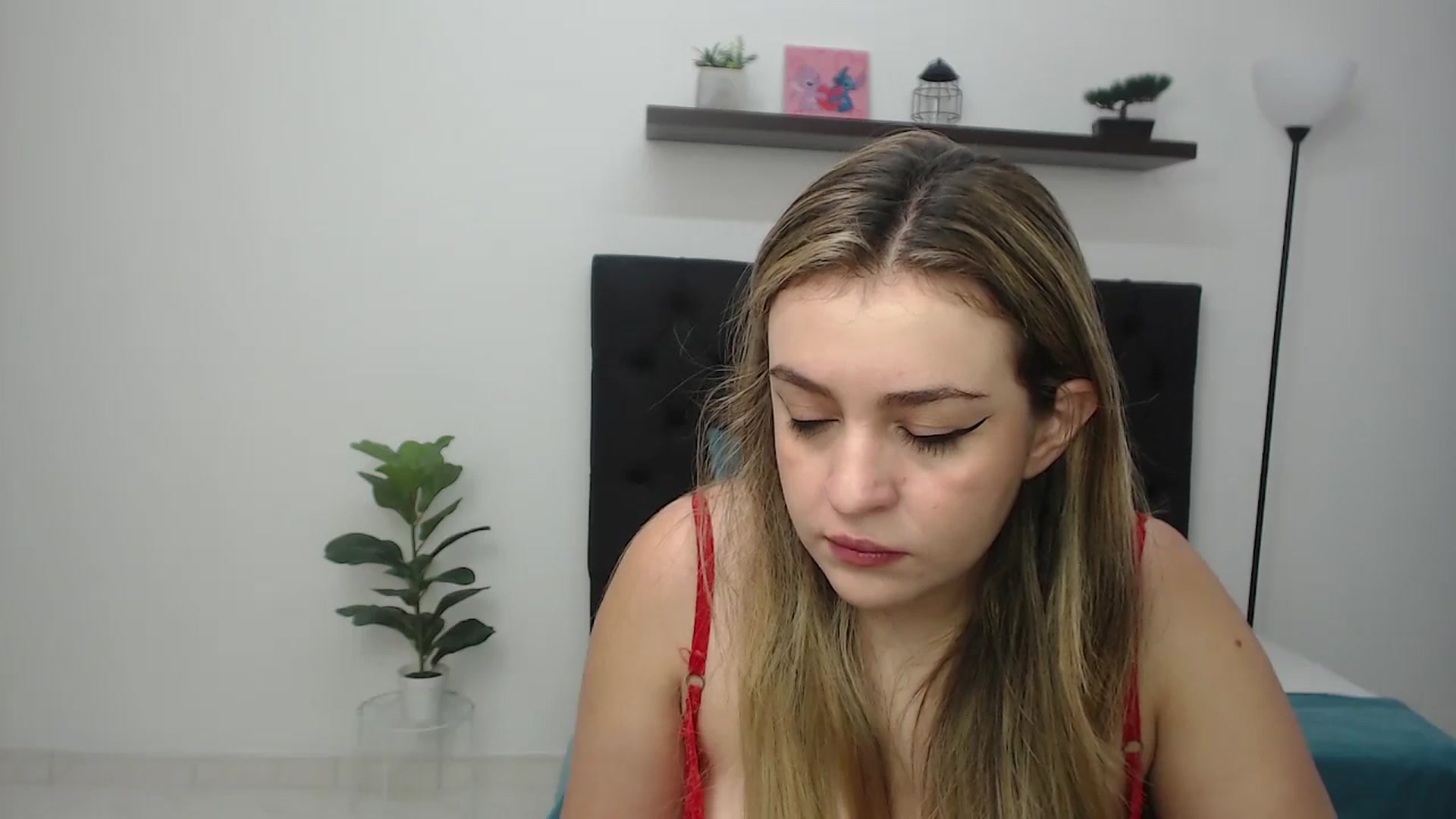 Gallery image thumbnail from CamilleDucan's myfreecams stream on, 01/10/2026, 13:46 image 3 of 20