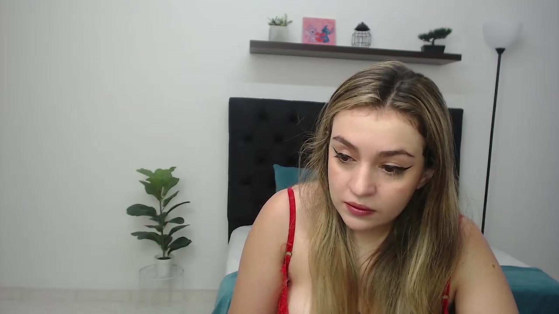 Gallery image thumbnail from CamilleDucan's myfreecams stream on, 01/10/2026, 13:46 image 10 of 20