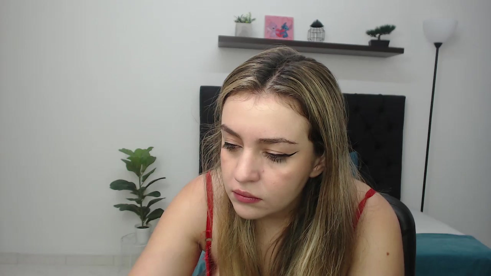 Gallery image thumbnail from CamilleDucan's myfreecams stream on, 01/10/2026, 13:46 image 6 of 20