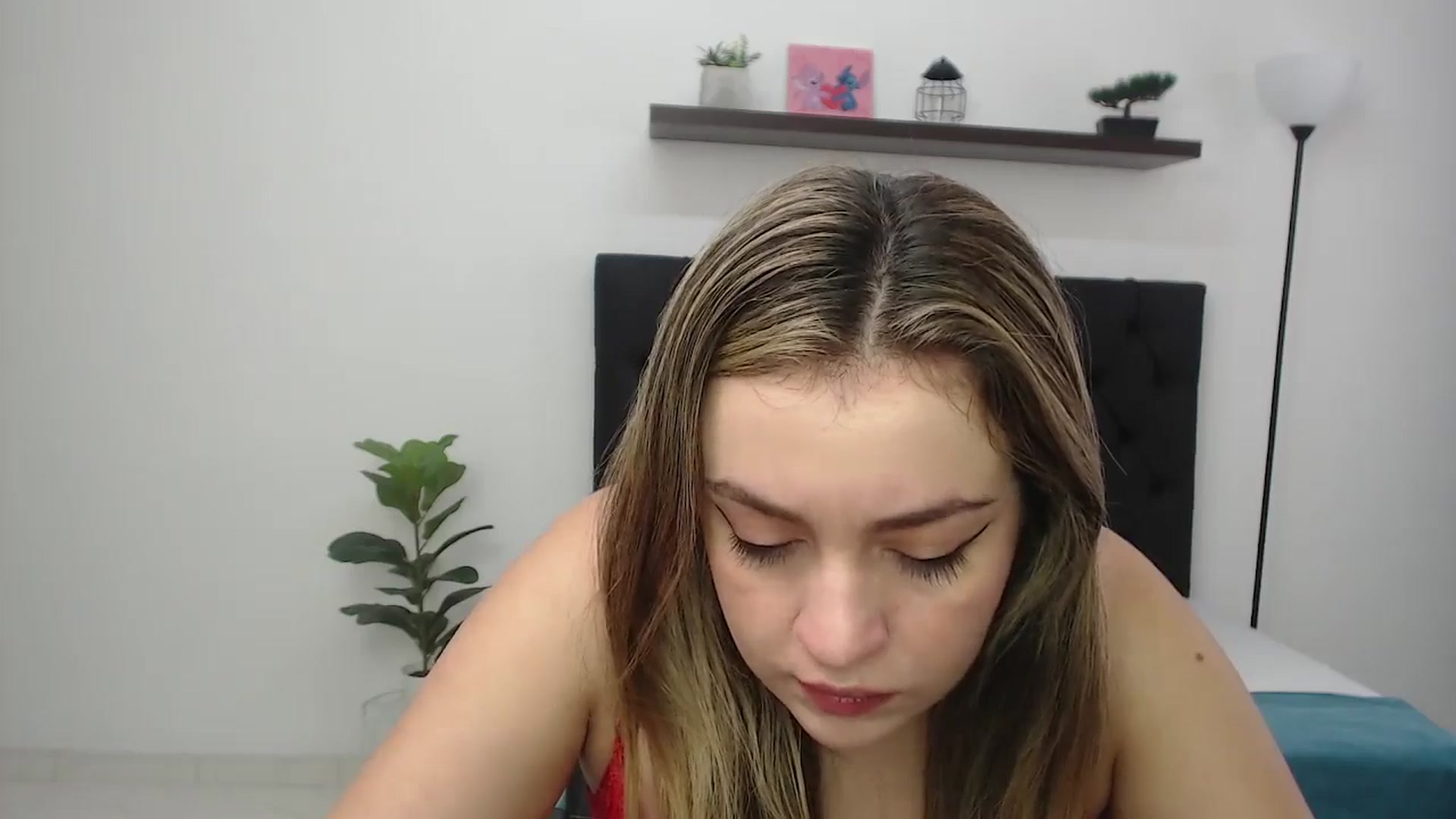 Gallery image thumbnail from CamilleDucan's myfreecams stream on, 01/10/2026, 14:15 image 9 of 20