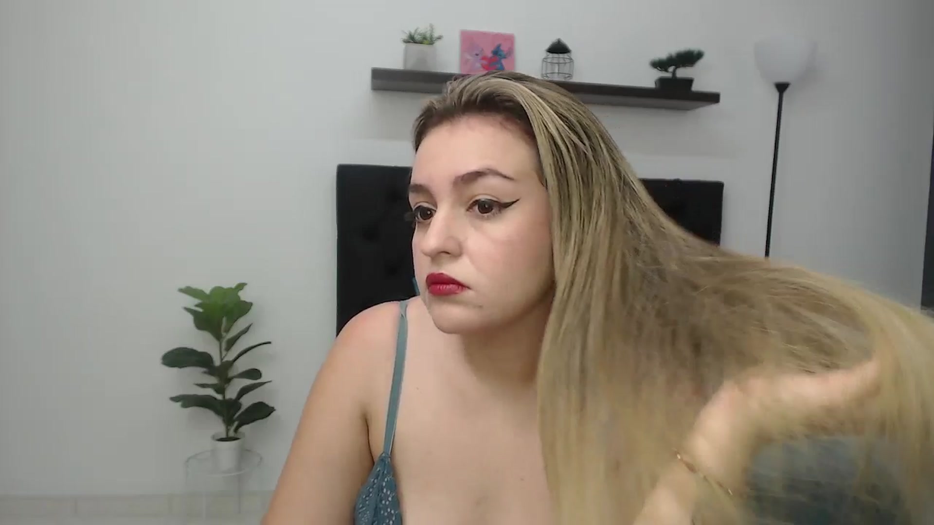 Gallery image thumbnail from CamilleDucan's myfreecams stream on, 01/12/2026, 14:55 image 13 of 20