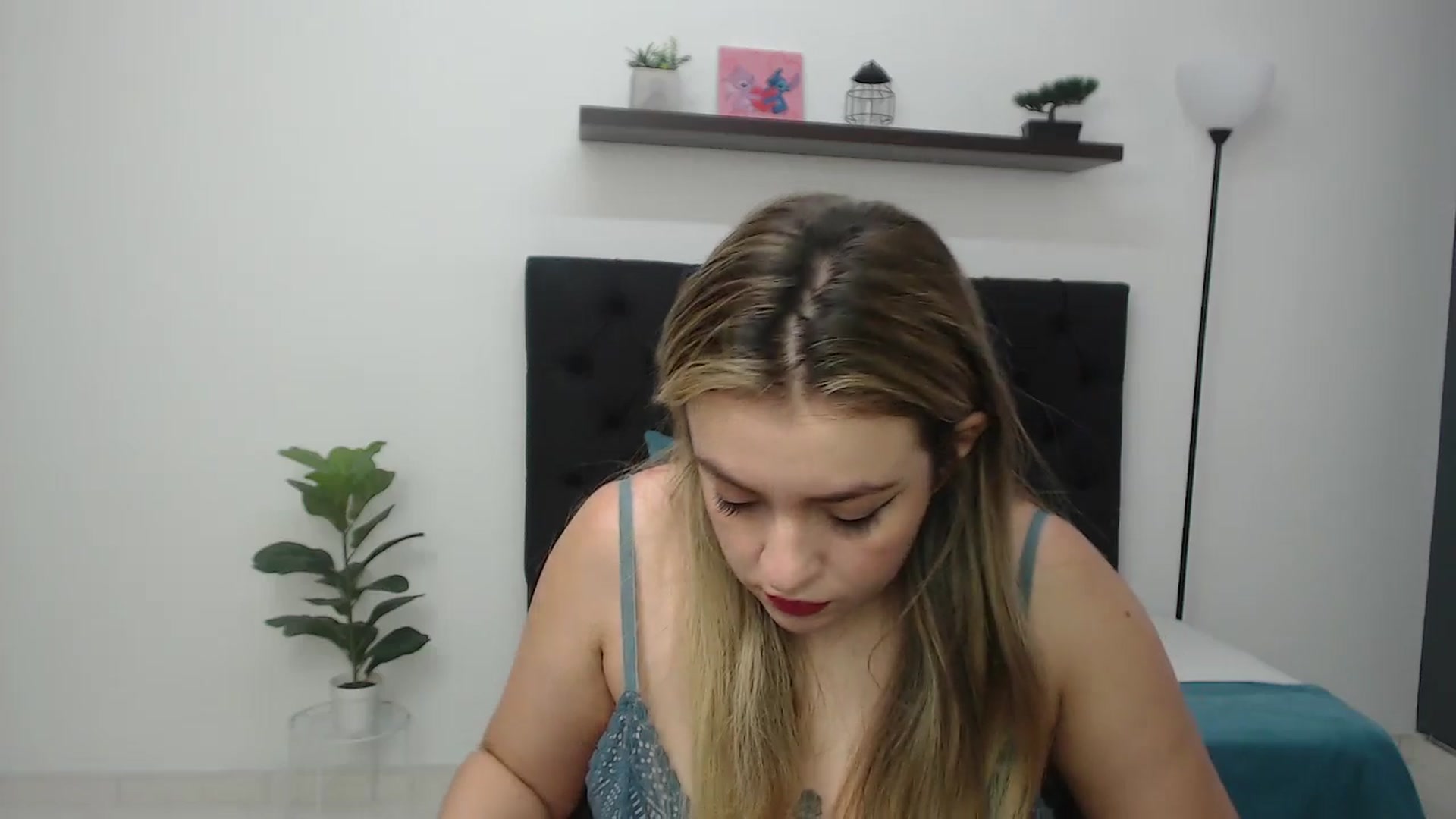 Gallery image thumbnail from CamilleDucan's myfreecams stream on, 01/12/2026, 14:55 image 2 of 20