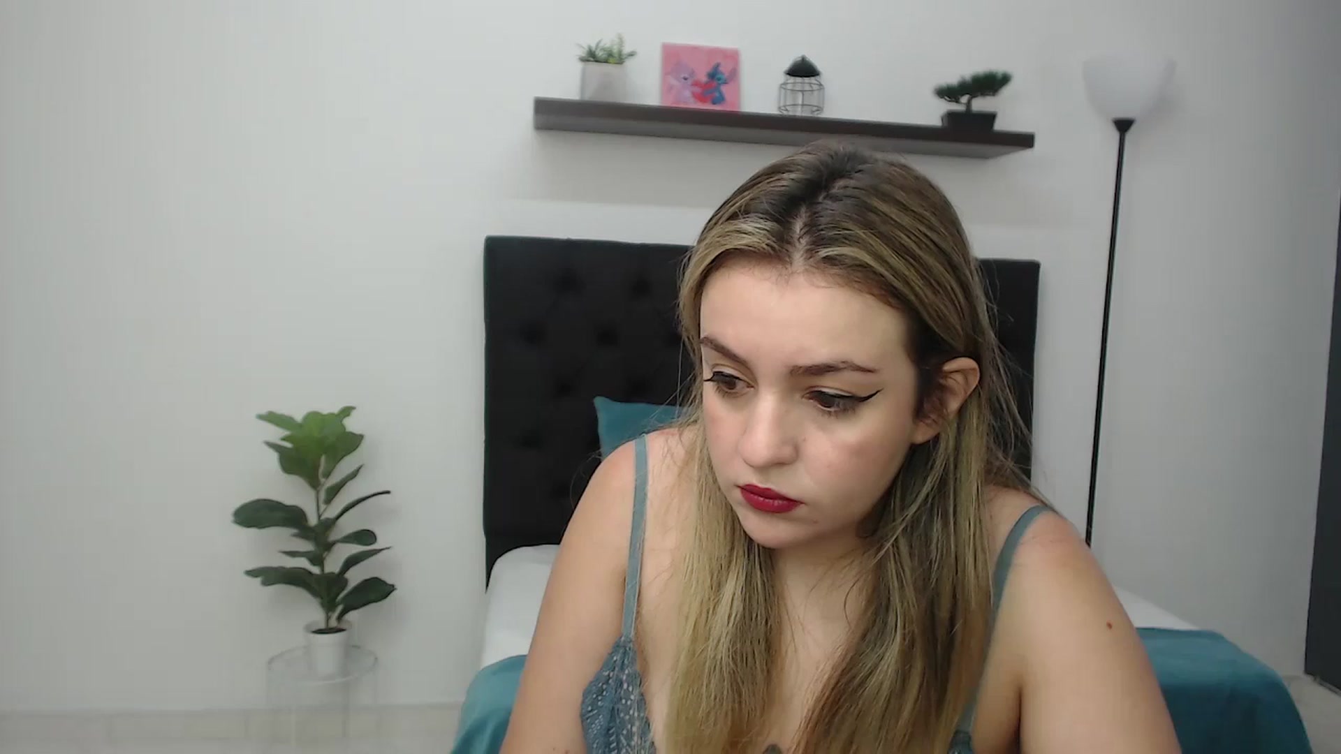 Gallery image thumbnail from CamilleDucan's myfreecams stream on, 01/12/2026, 14:55 image 1 of 20