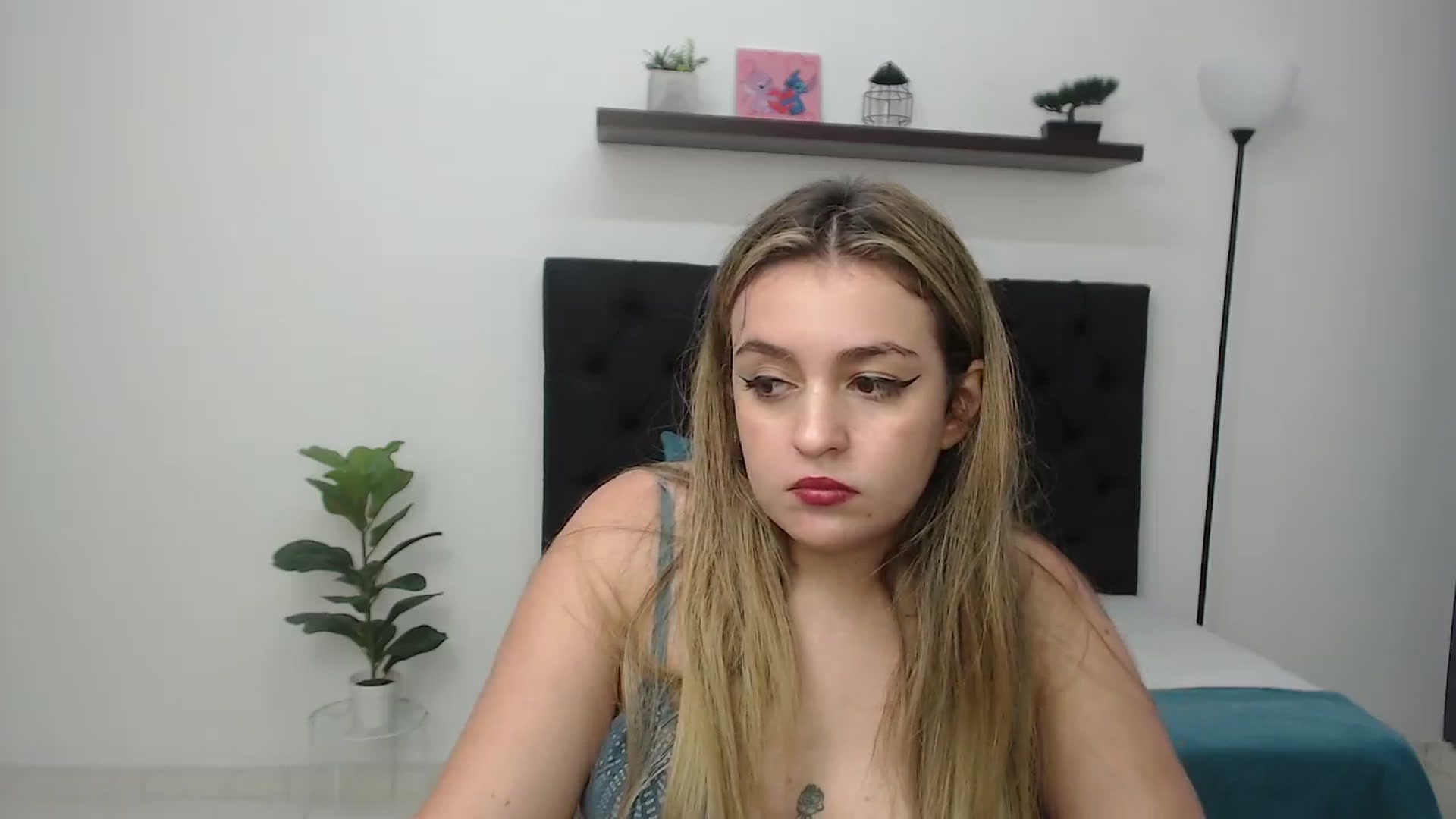 Gallery image thumbnail from CamilleDucan's myfreecams stream on, 01/12/2026, 19:04 image 20 of 20