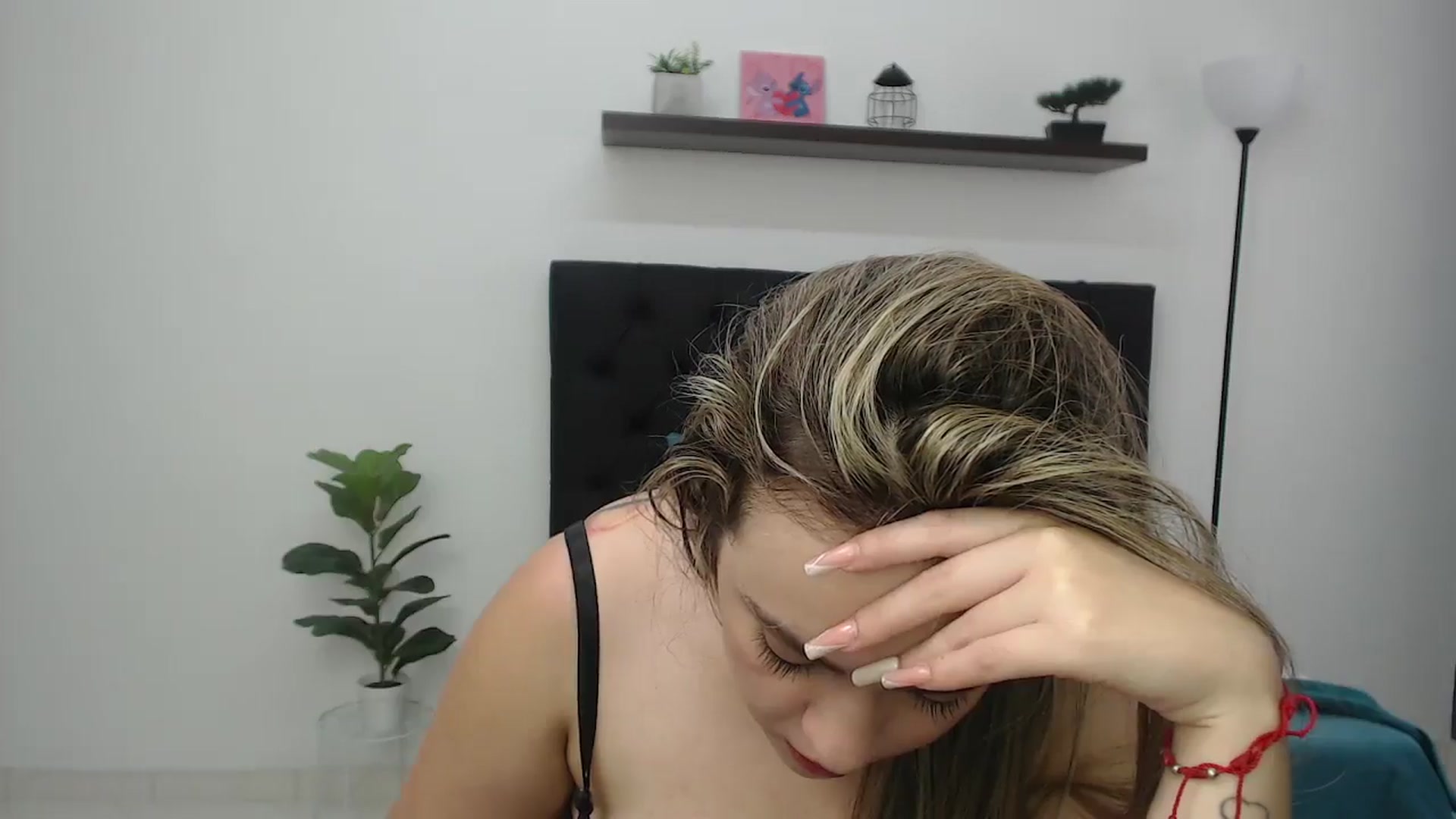 Gallery image thumbnail from CamilleDucan's myfreecams stream on, 01/13/2026, 15:27 image 7 of 20