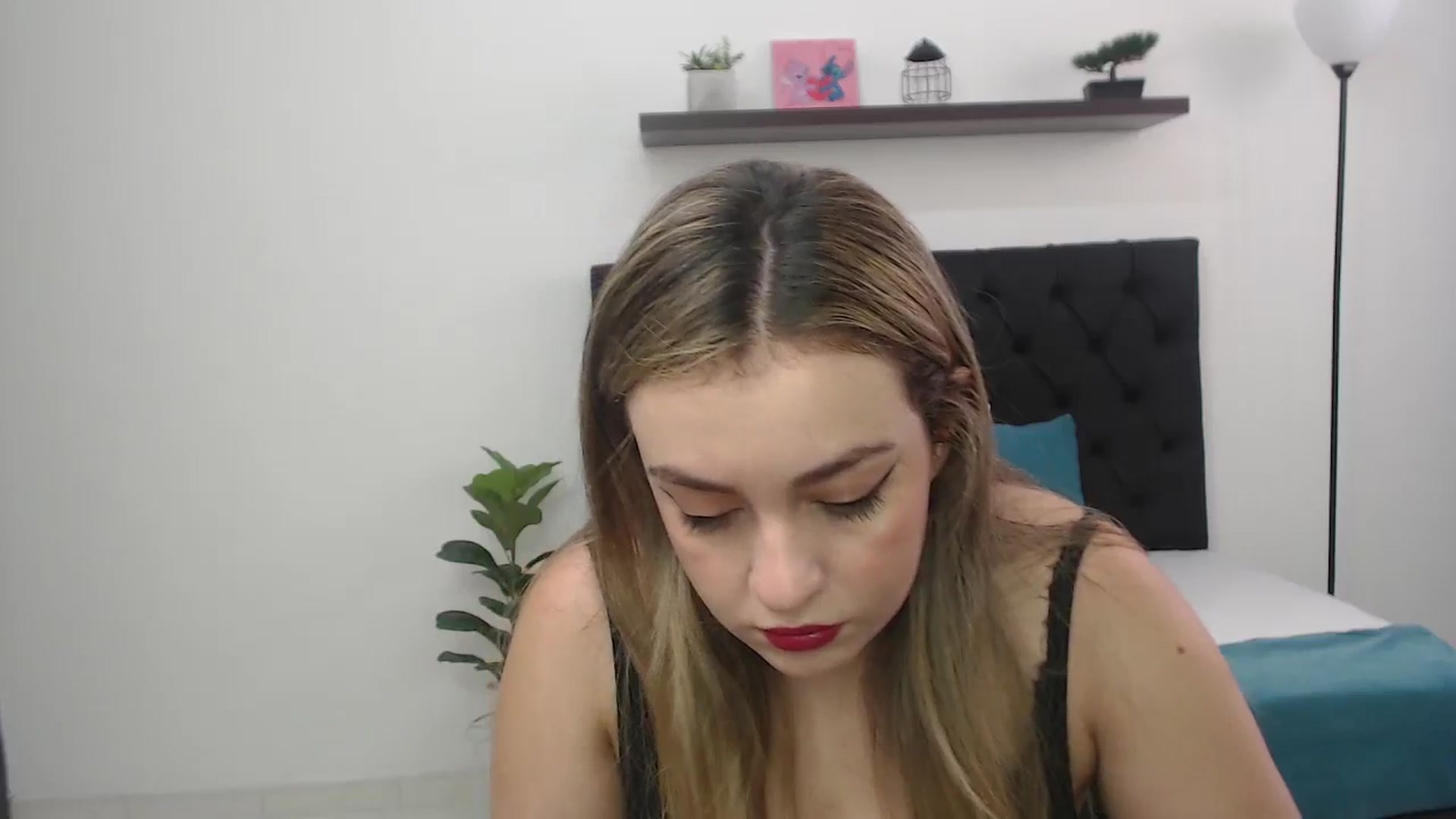 Gallery image thumbnail from CamilleDucan's myfreecams stream on, 01/17/2026, 13:25 image 16 of 20