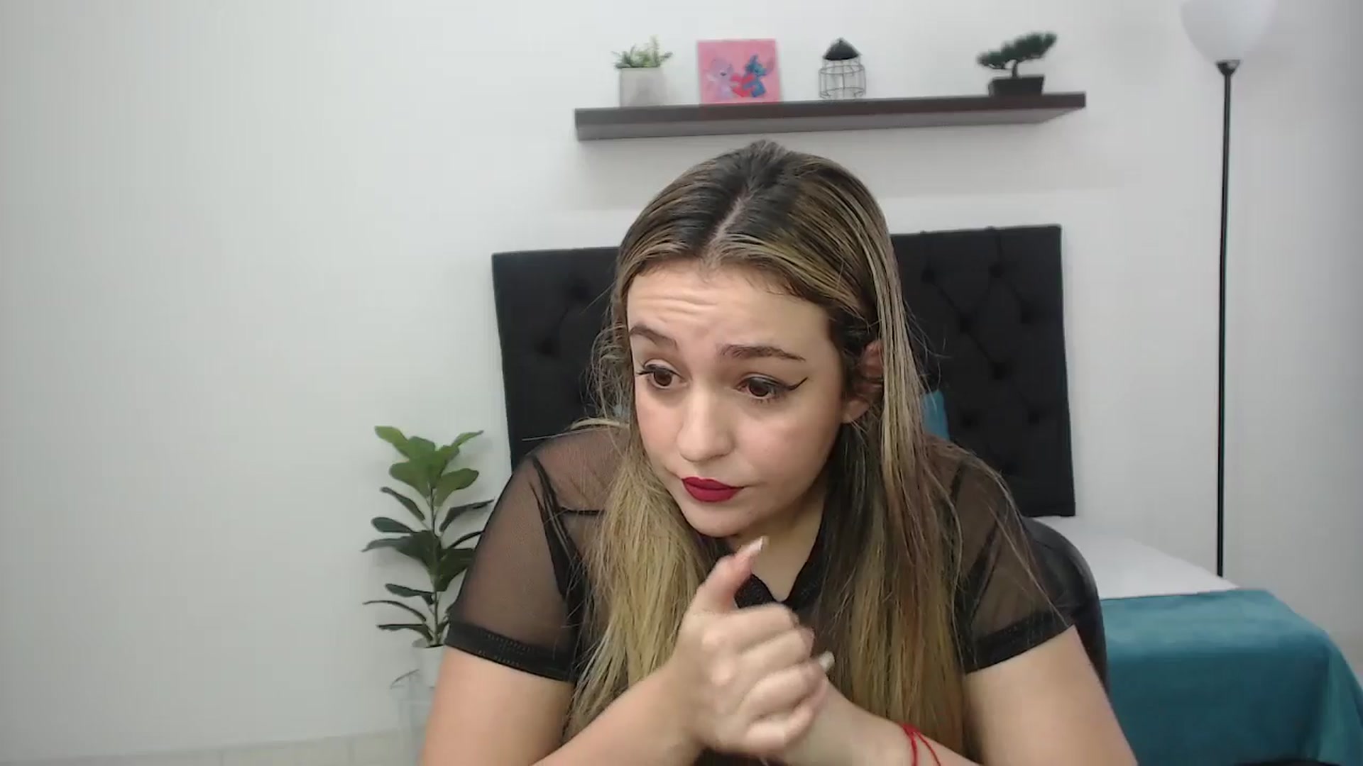 Gallery image thumbnail from CamilleDucan's myfreecams stream on, 01/20/2026, 14:45 image 17 of 20