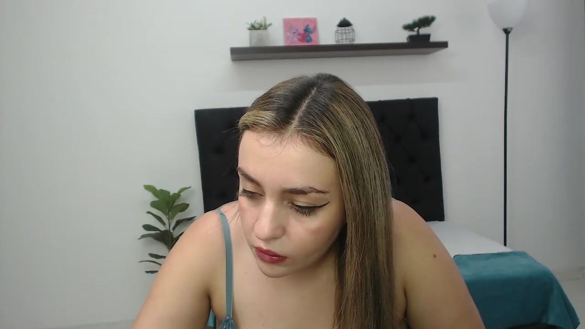 Gallery image thumbnail from CamilleDucan's myfreecams stream on, 01/21/2026, 16:21 image 5 of 20