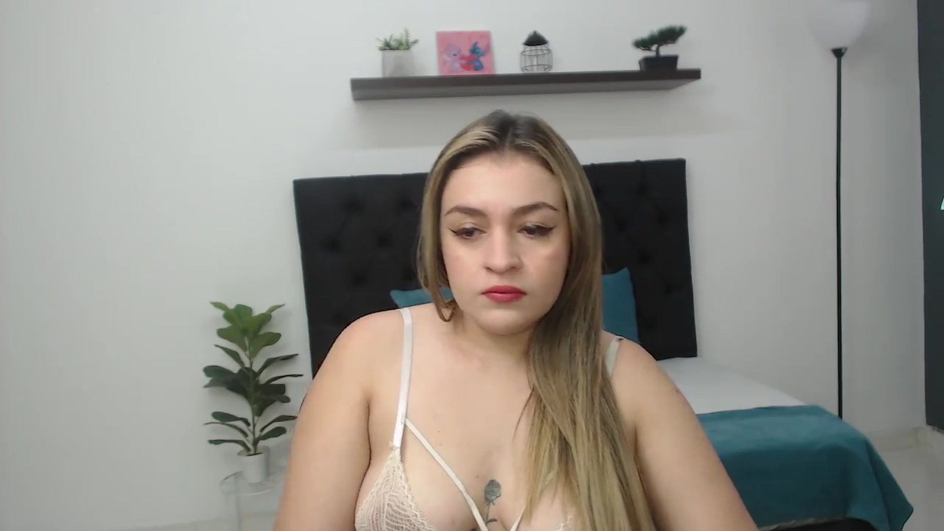 Gallery image thumbnail from CamilleDucan's myfreecams stream on, 01/23/2026, 13:34 image 11 of 20