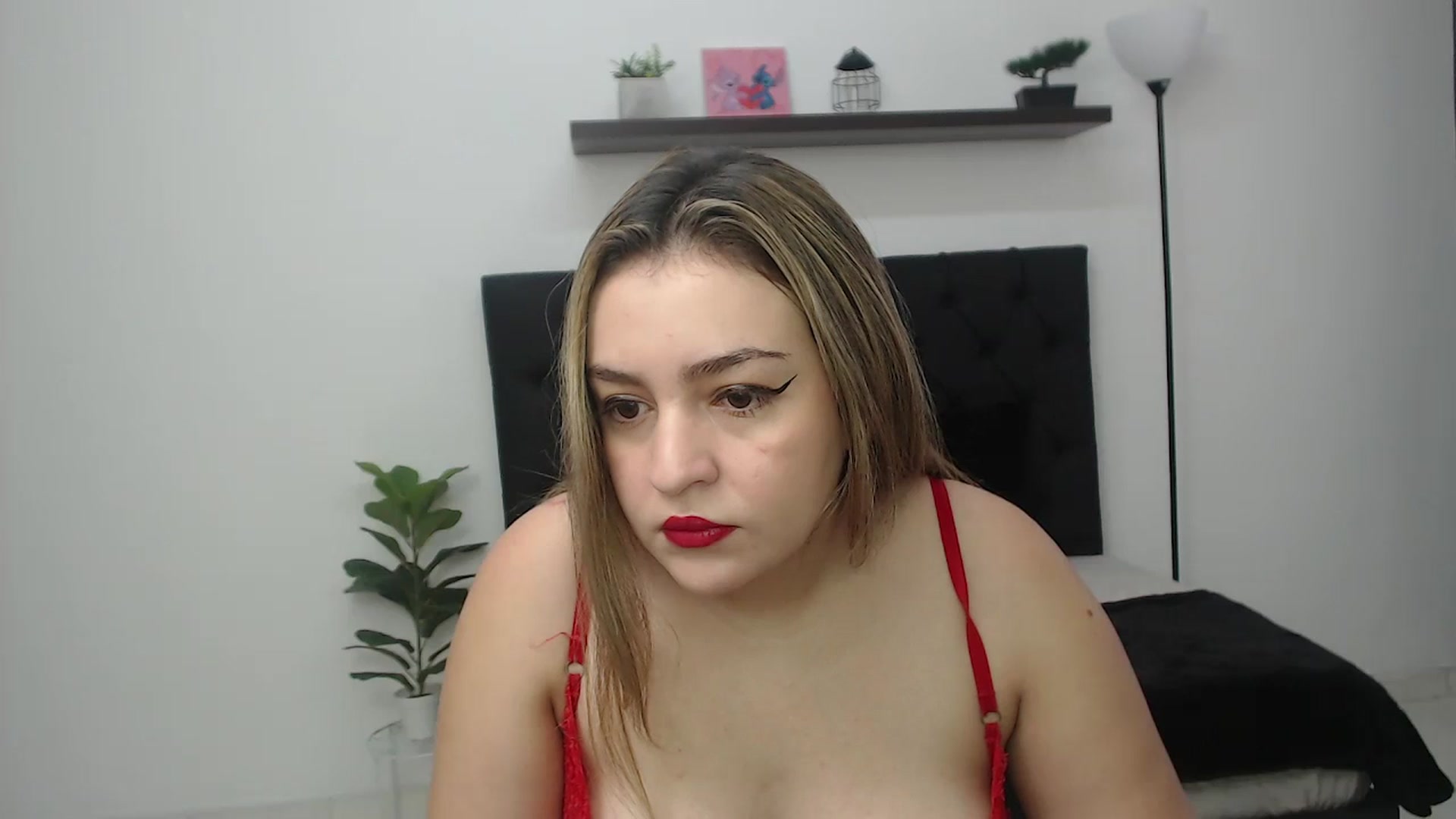 Gallery image thumbnail from CamilleDucan's myfreecams stream on, 01/26/2026, 14:20 image 3 of 20