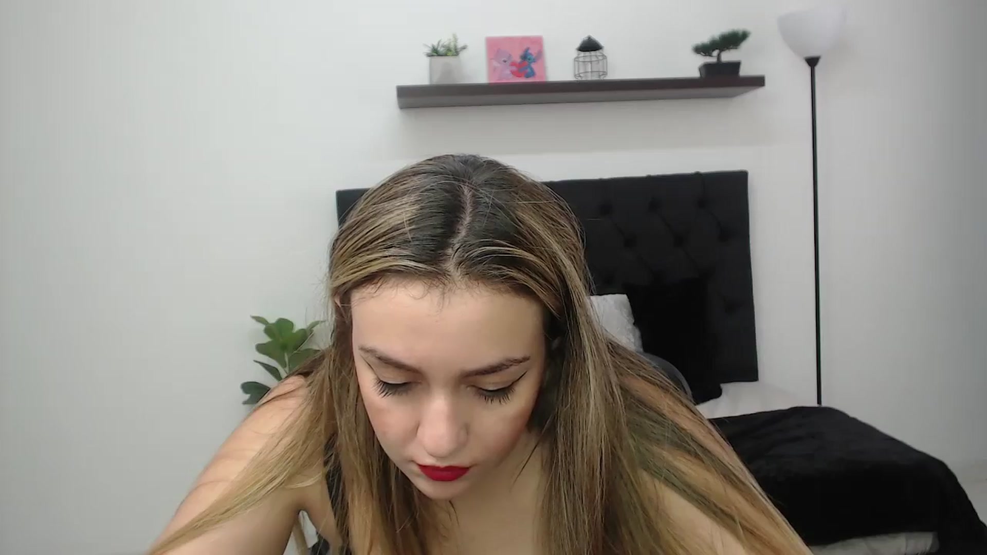 Gallery image thumbnail from CamilleDucan's myfreecams stream on, 02/02/2026, 17:06 image 7 of 20