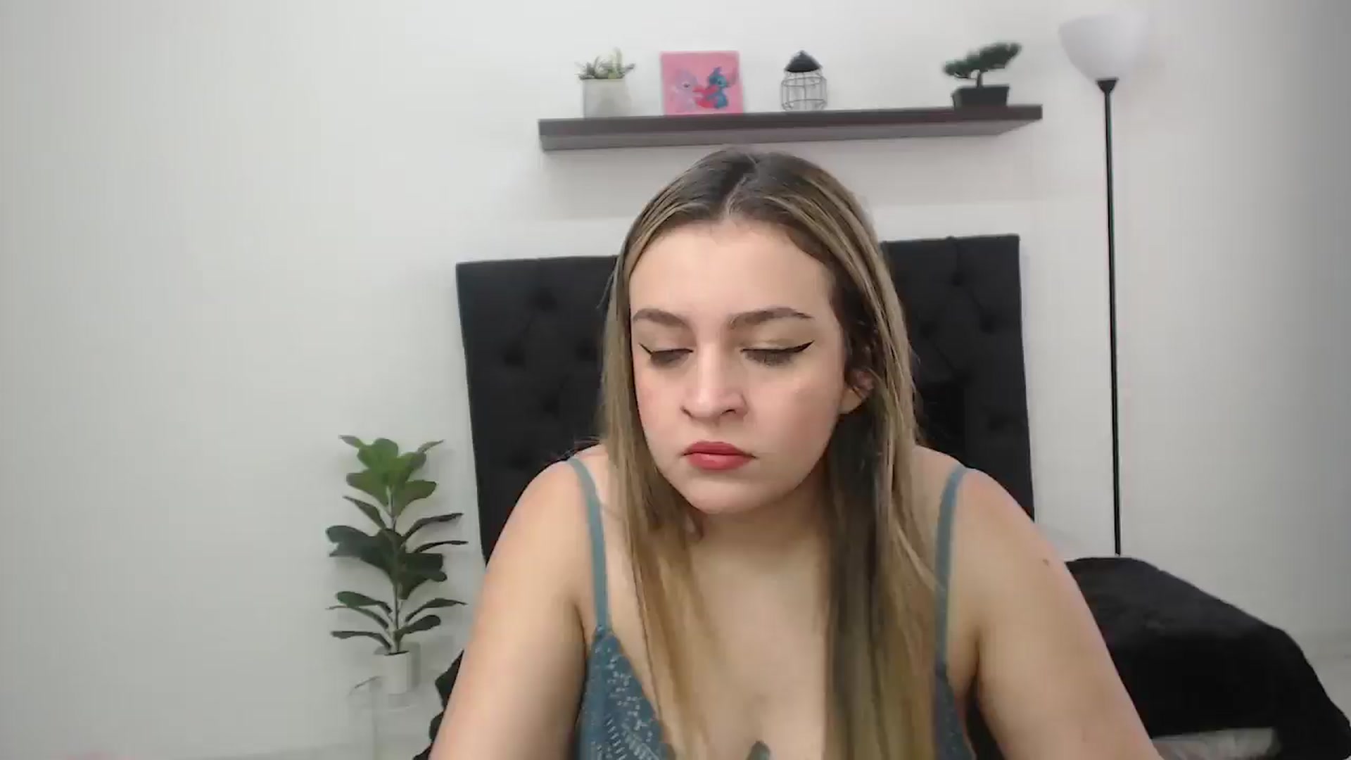 Gallery image thumbnail from CamilleDucan's myfreecams stream on, 02/03/2026, 14:06 image 8 of 20
