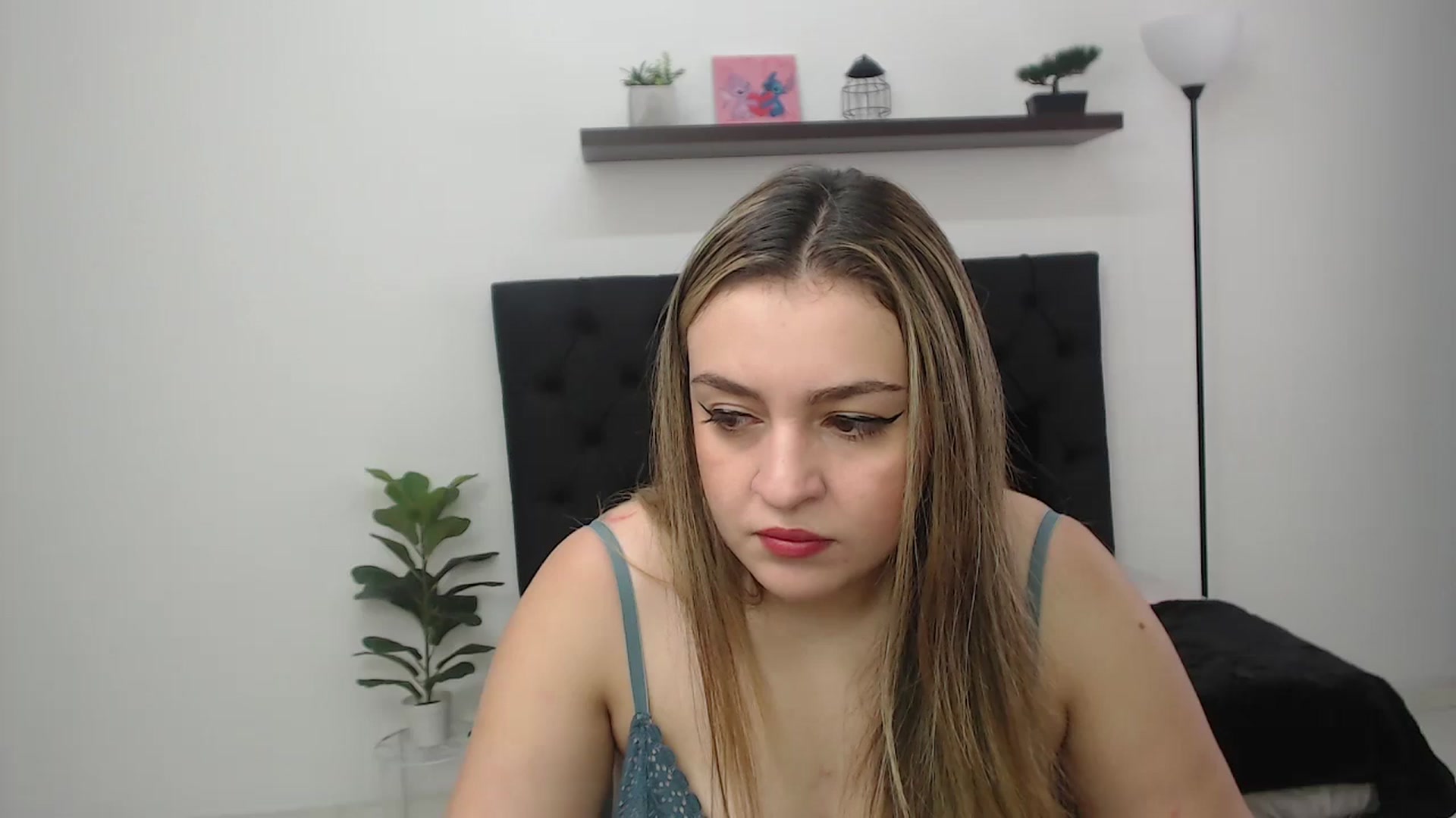Gallery image thumbnail from CamilleDucan's myfreecams stream on, 02/03/2026, 14:06 image 5 of 20