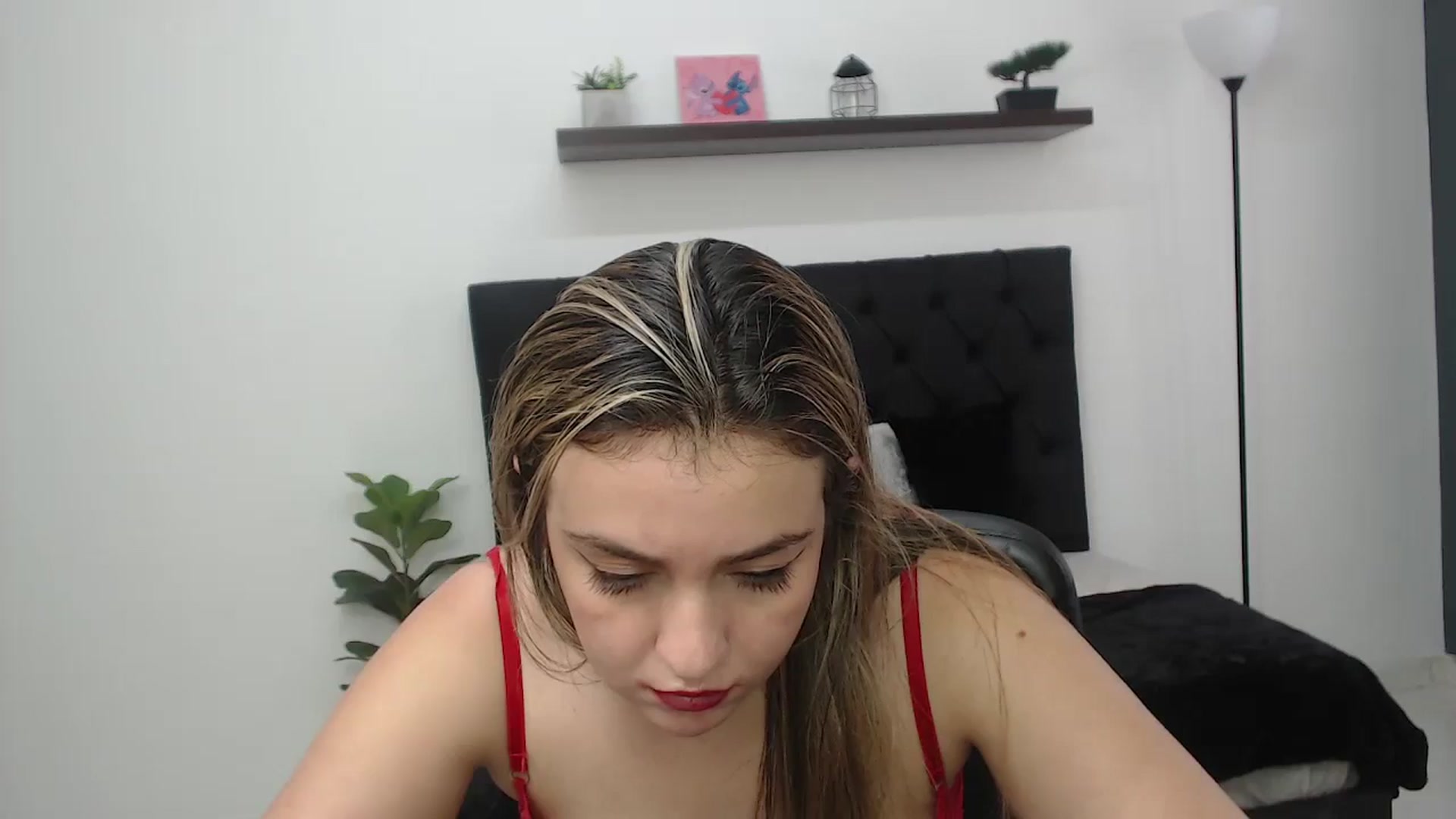 Gallery image thumbnail from CamilleDucan's myfreecams stream on, 02/10/2026, 19:07 image 20 of 20