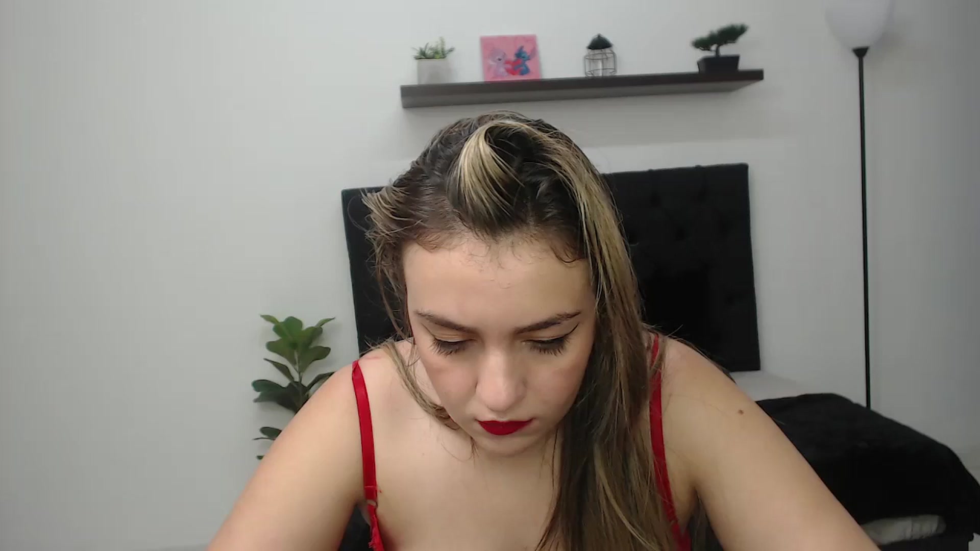 Gallery image thumbnail from CamilleDucan's myfreecams stream on, 02/10/2026, 19:07 image 9 of 20